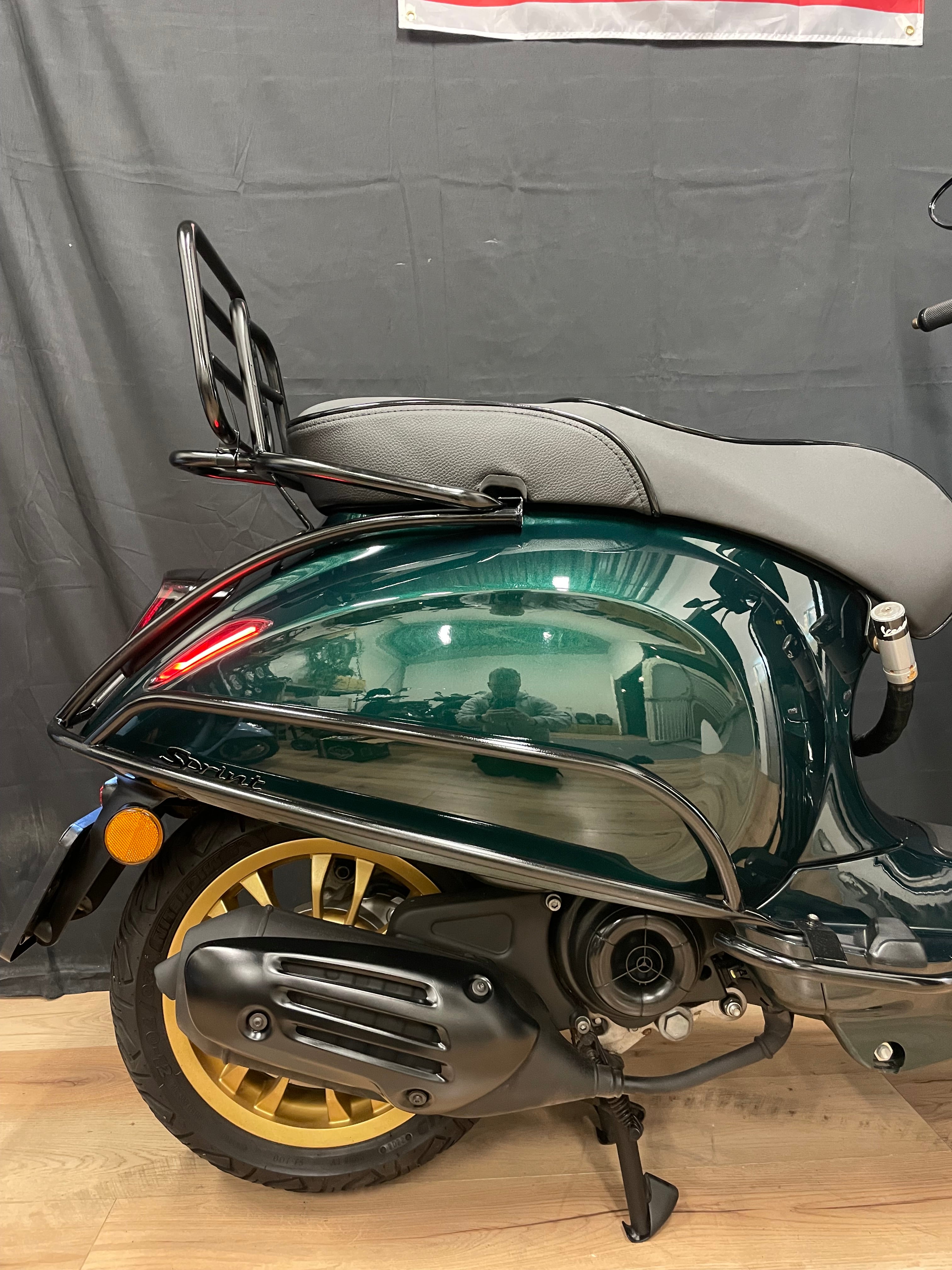 Vespa sprint 50S | Custom | Full option | Malossi | Zelioni