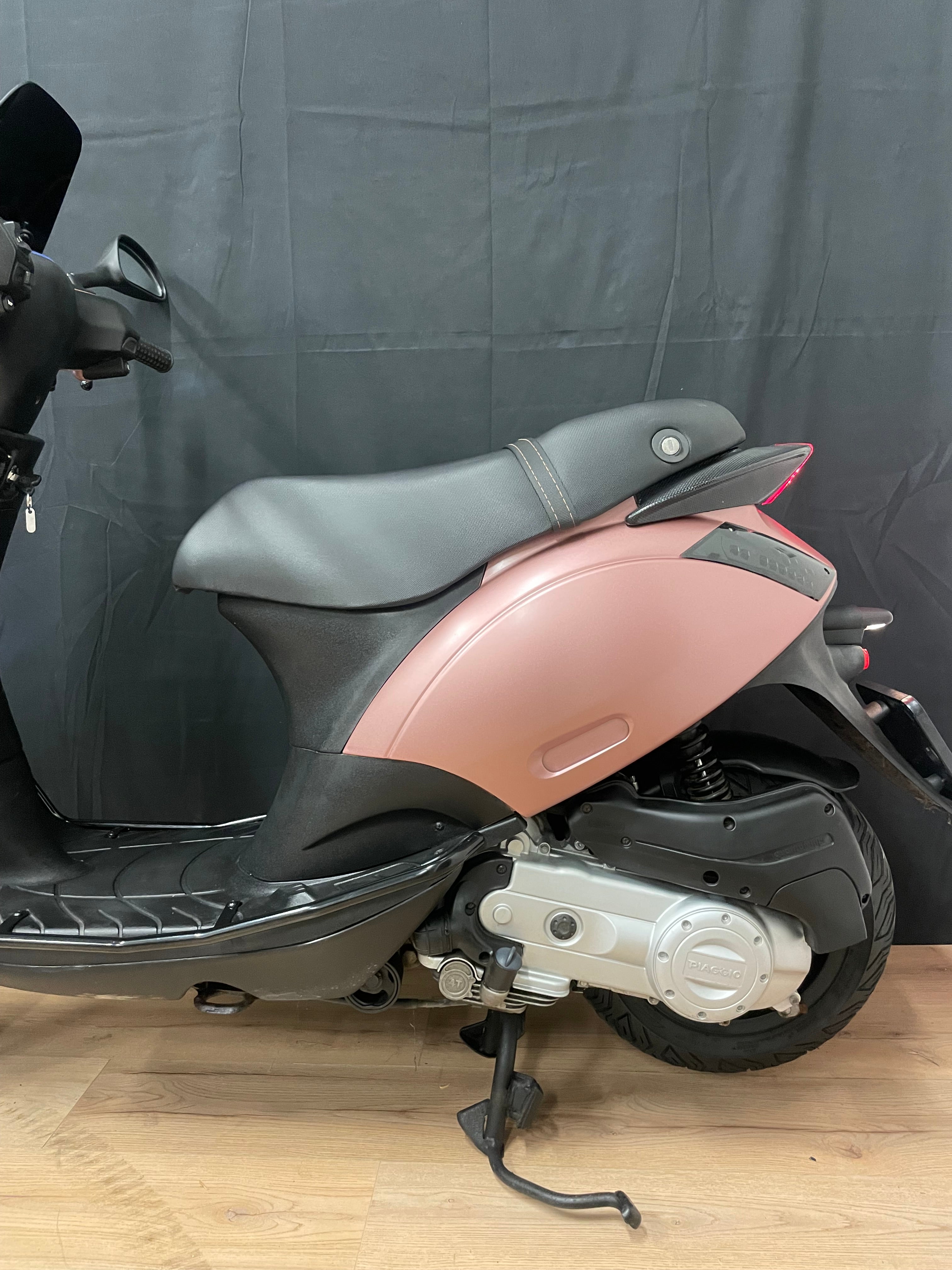 Piaggio Zip IGET - Garantie - Brom / Snor - Full option