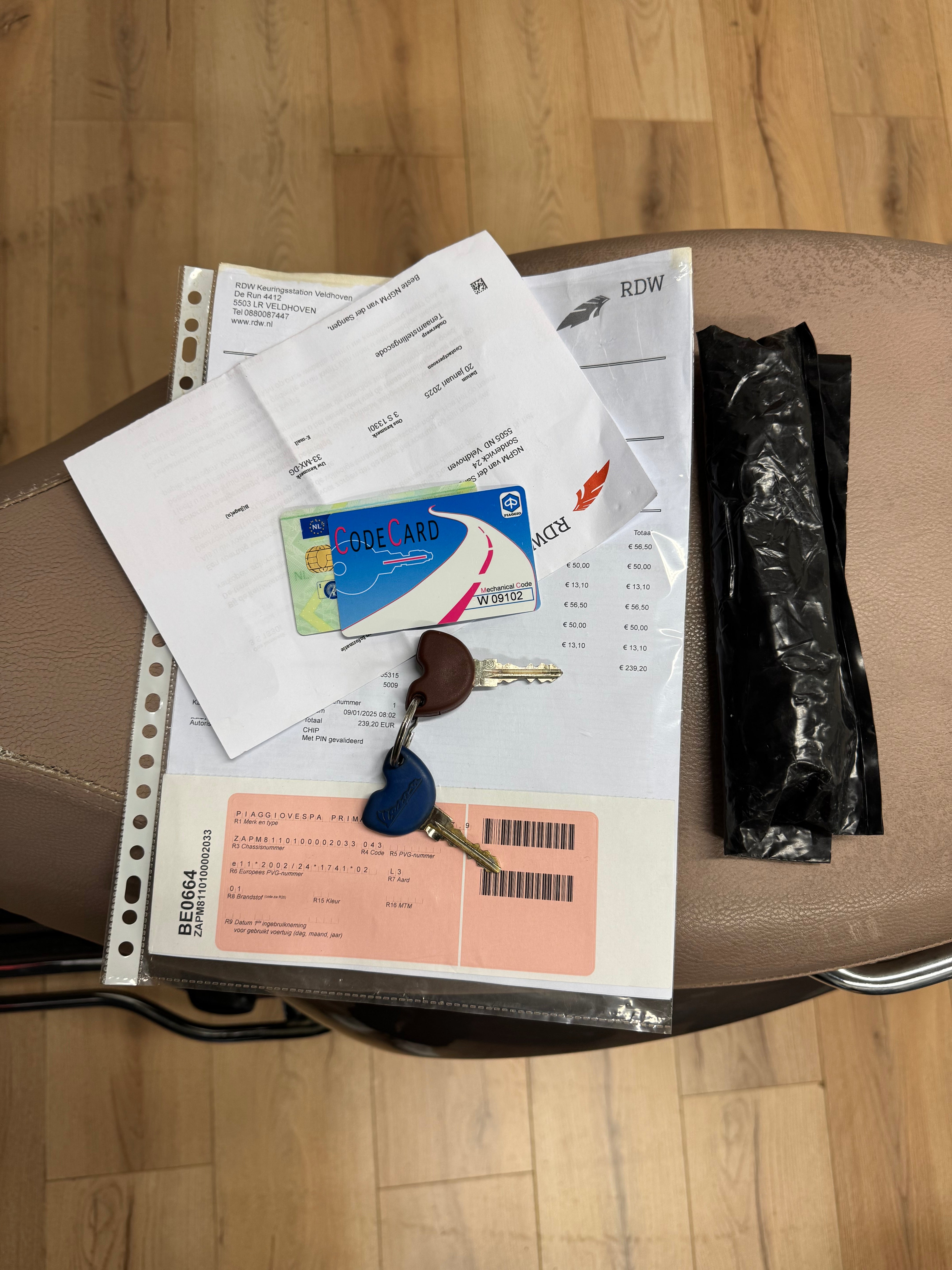 Vespa Primavera 125 cc | Nieuw staat | Garantie | Koffer