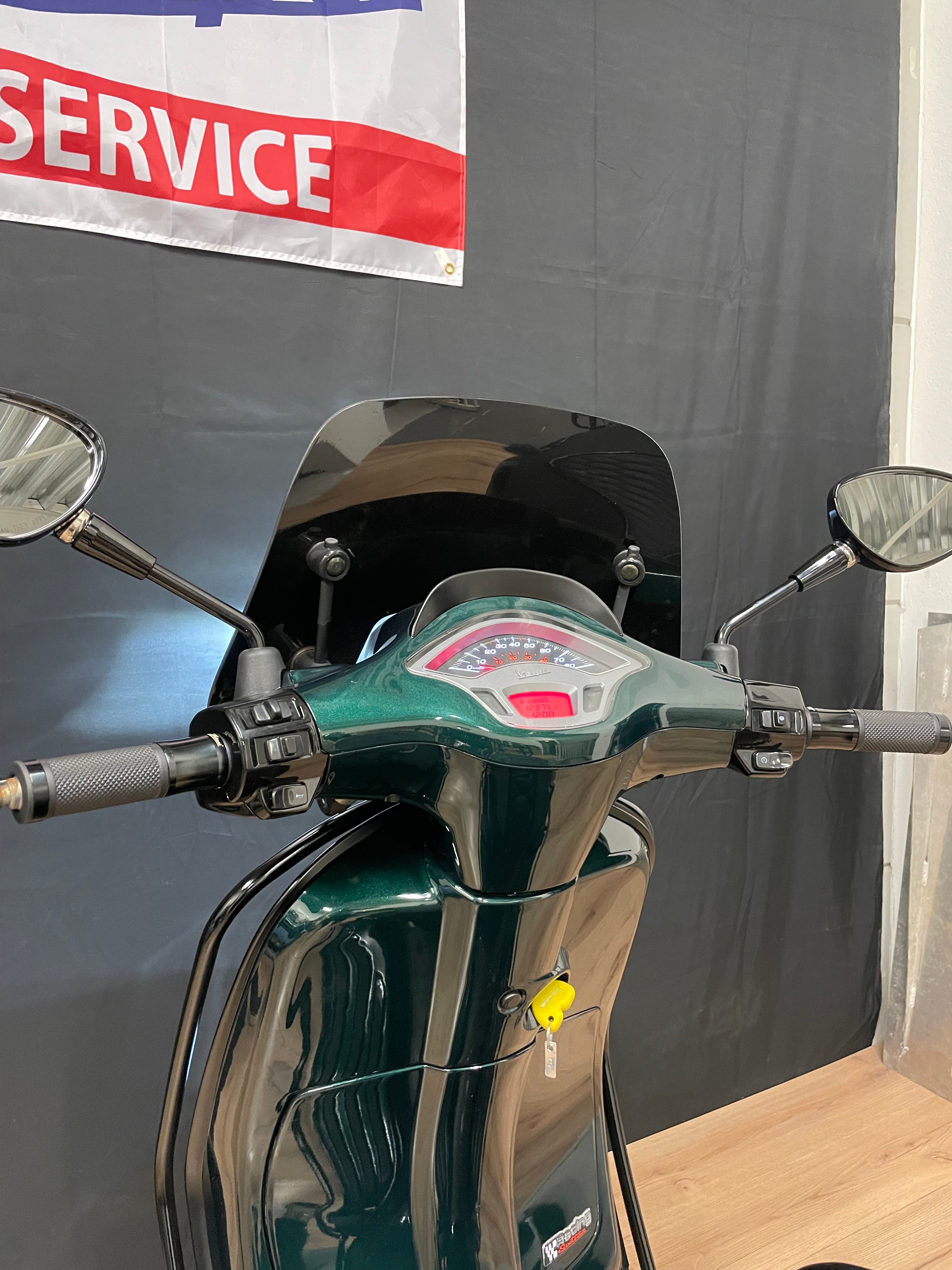 Vespa sprint 50S | Custom | Full option | Malossi | Zelioni