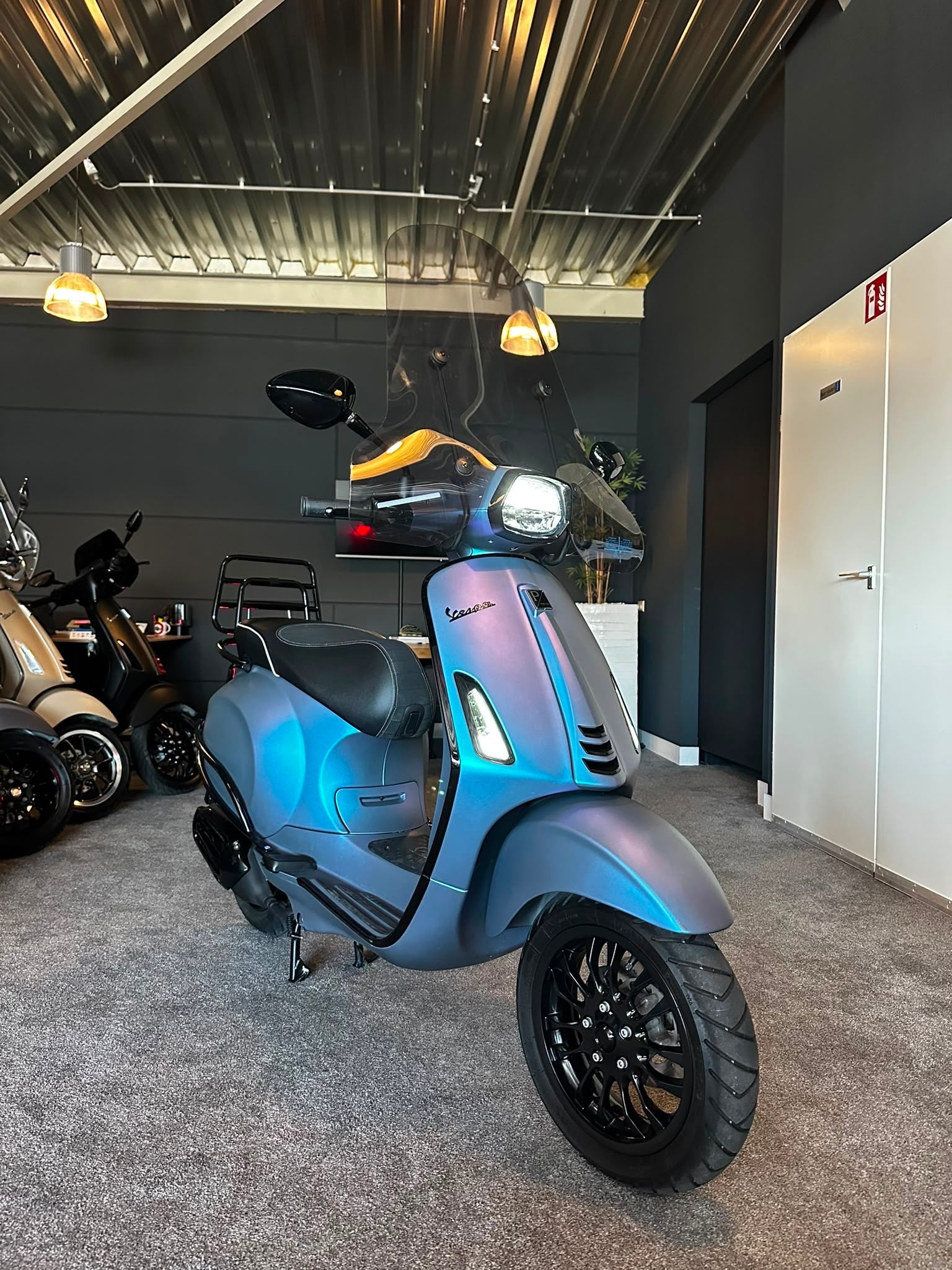 Vespa sprint 50S | Custom | Full option | Garantie | Cameleon