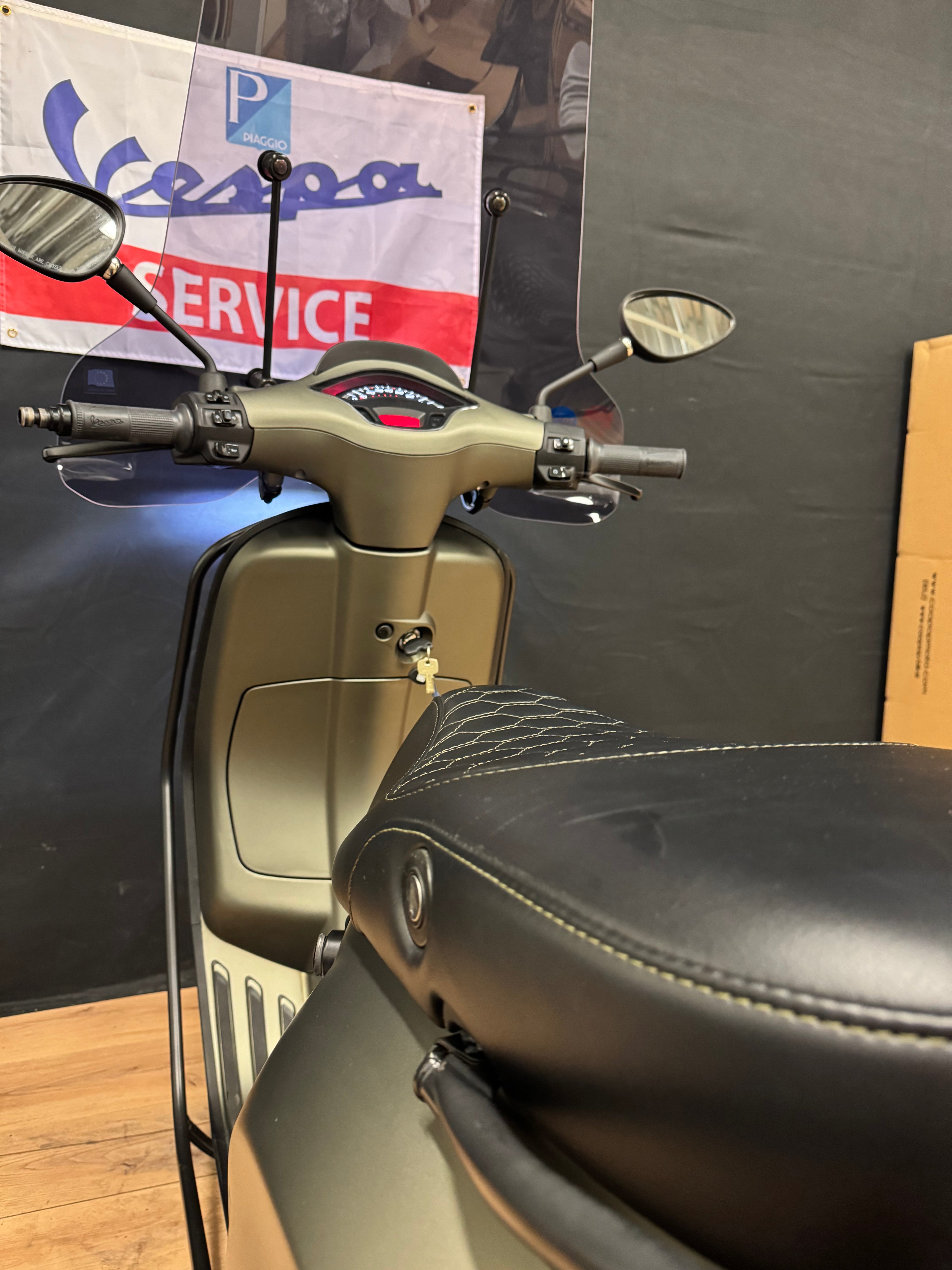 Vespa sprint 50s | Custom | Full option | Garnatie | Brom