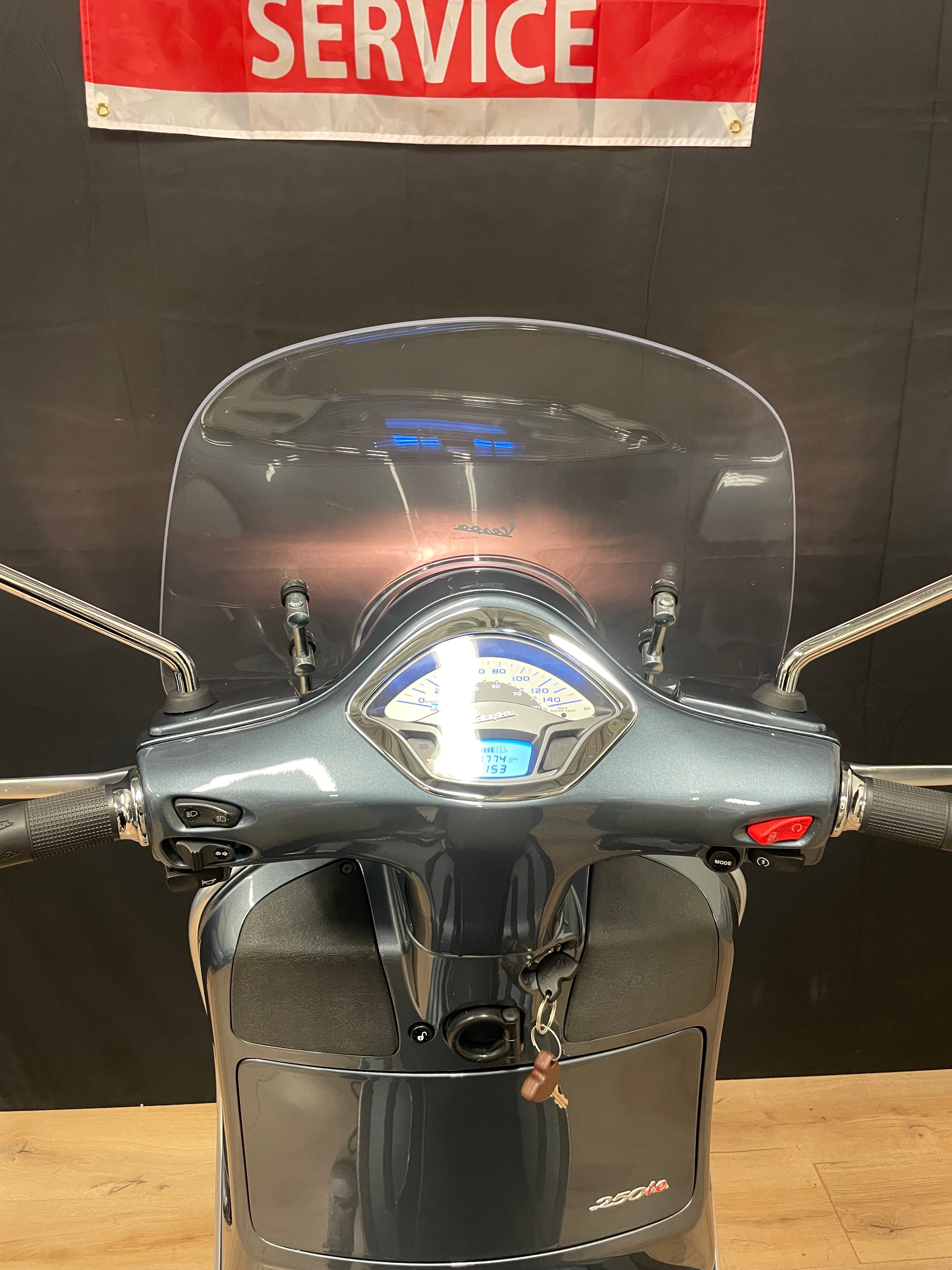 Vespa GTS 250IE | Nieuwstaat | 2017 | Garantie | 8700km