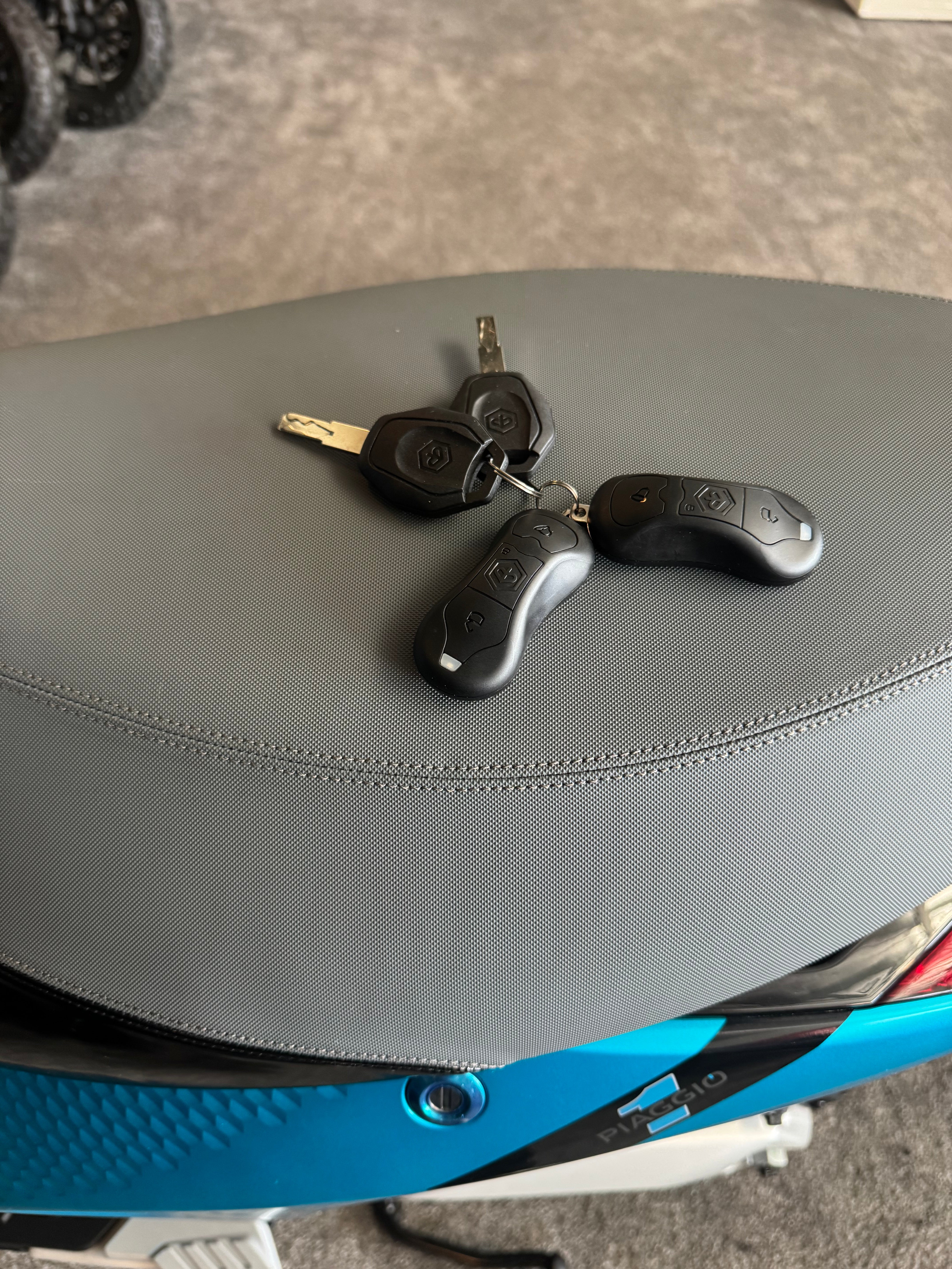 Piaggio One Elektrische Scooter - Nieuw - Artic MIX