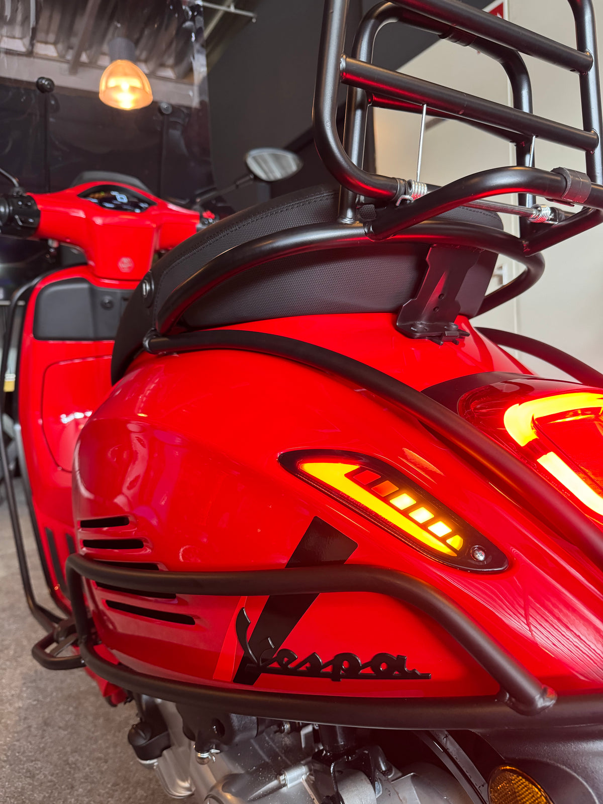 Vespa Sprint RST | 2026 | Full option | Brom / Snor | 300km