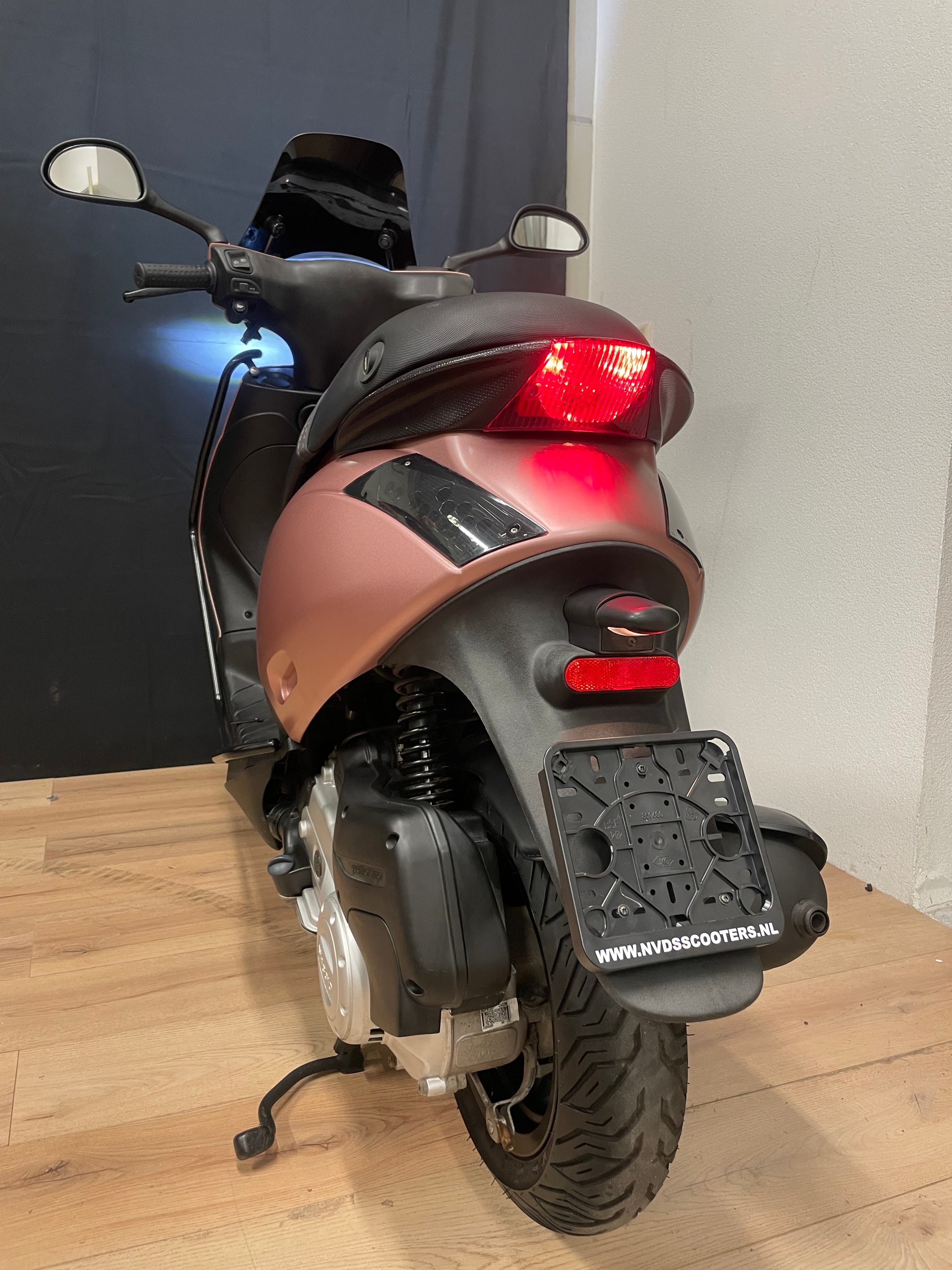 Piaggio Zip IGET - Garantie - Brom / Snor - Full option