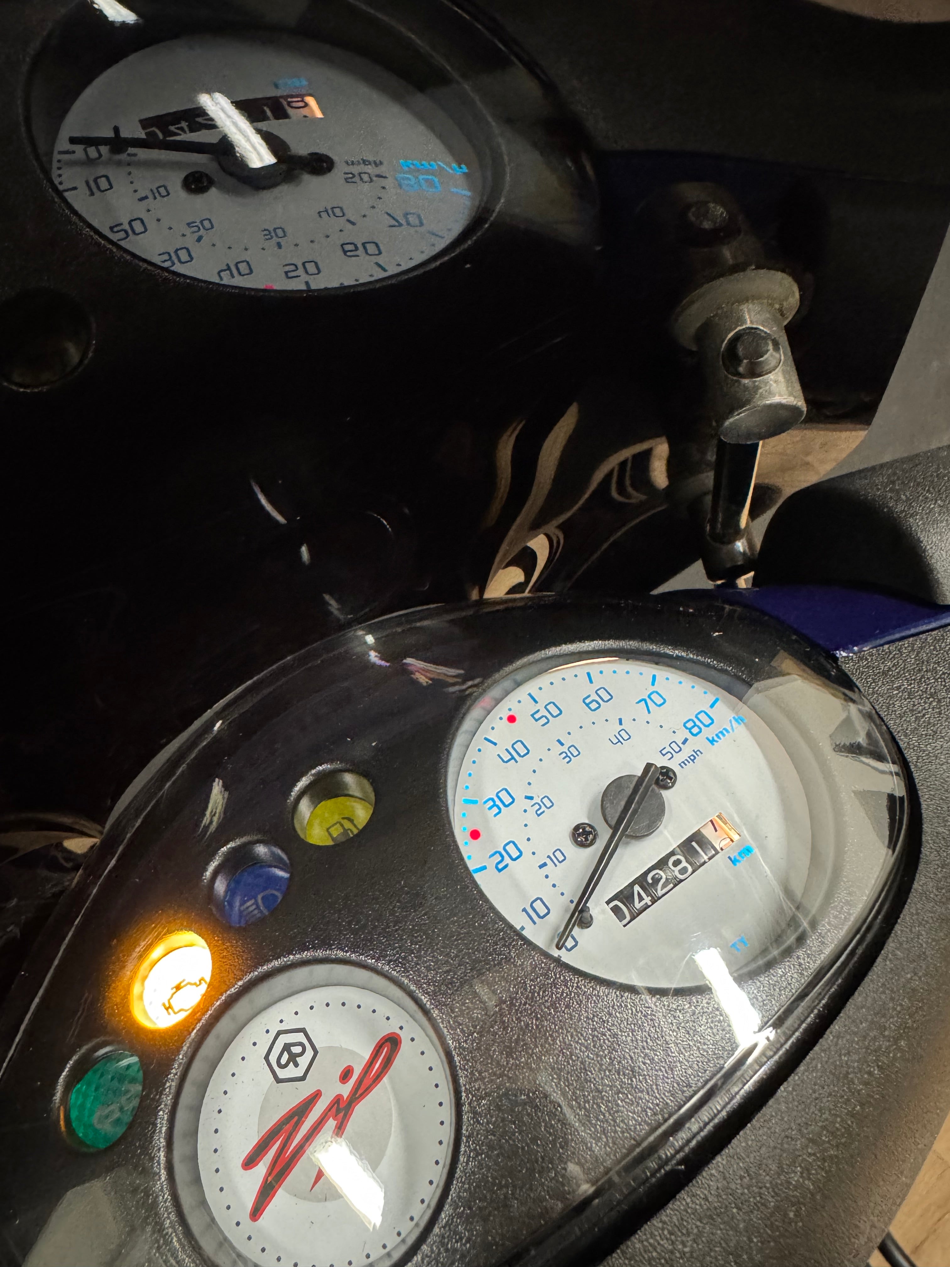 Piaggio Zip 50s - Custom - Nieuwstaat - Garantie - Full option