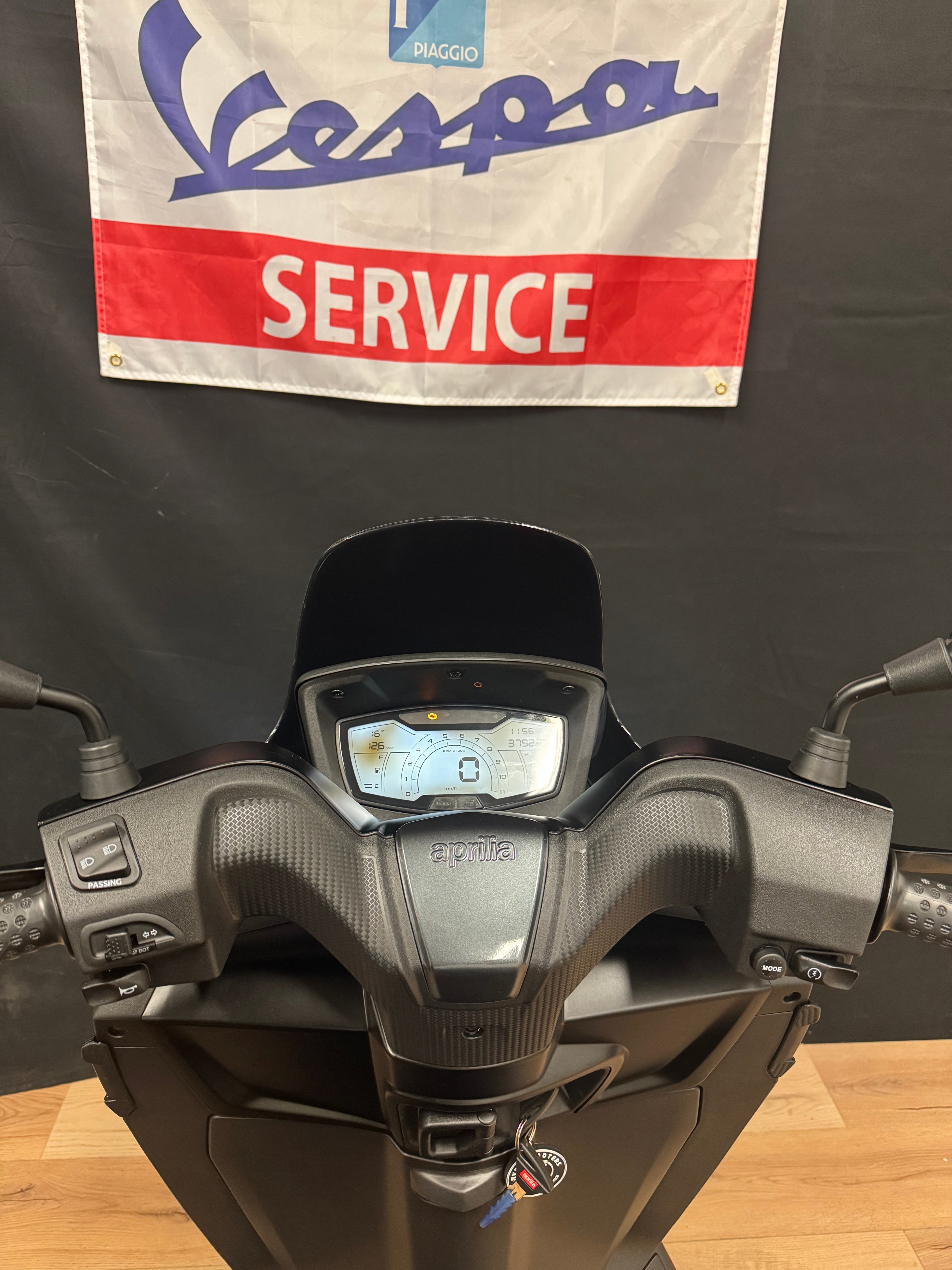 Aprillia SXR | 2,5 jaar garantie | Nieuwstaat | Brom | 2025