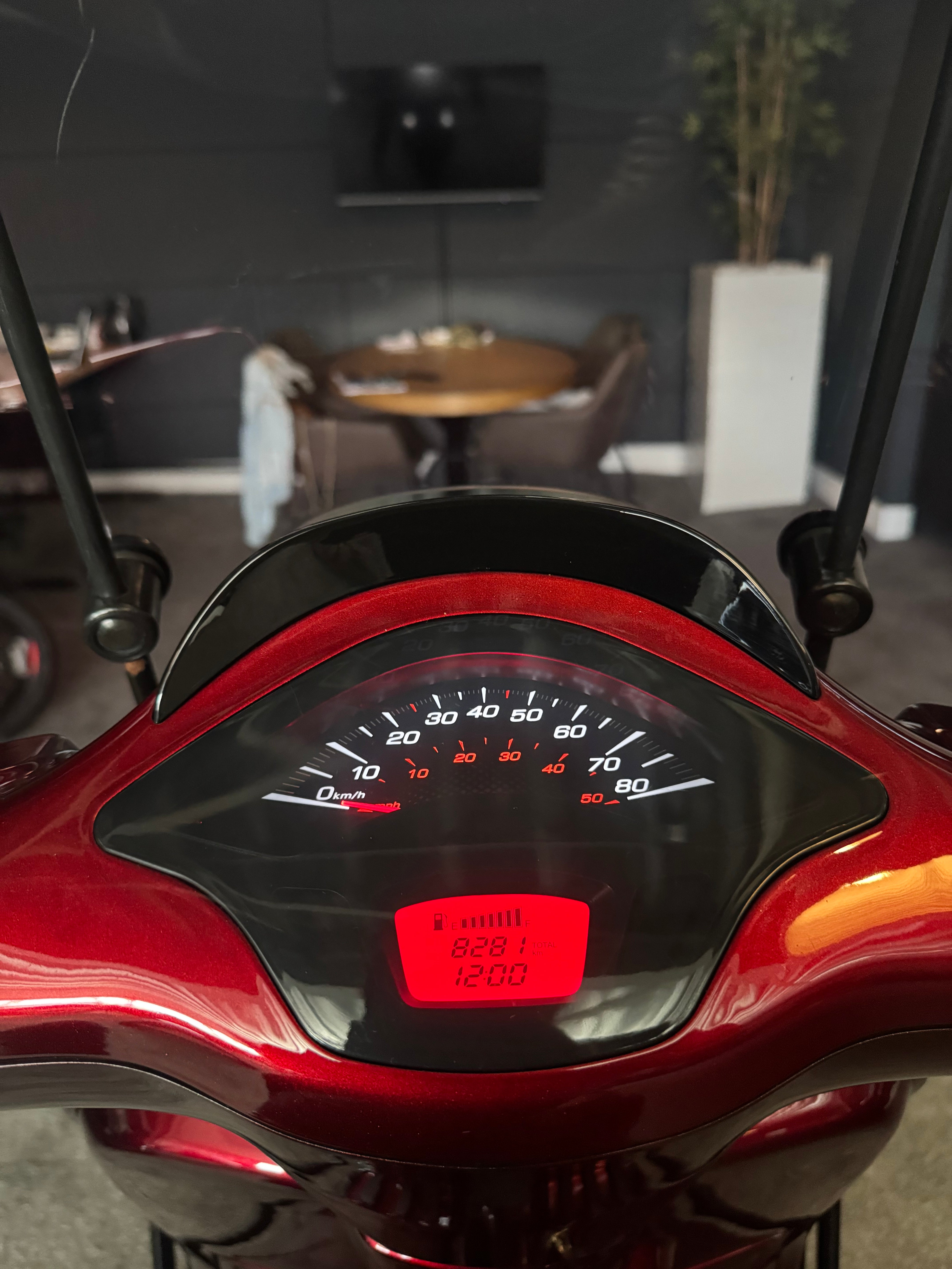 Vespa Sprint 50S | Custom | Full option | 1e eigenaar | Garantie