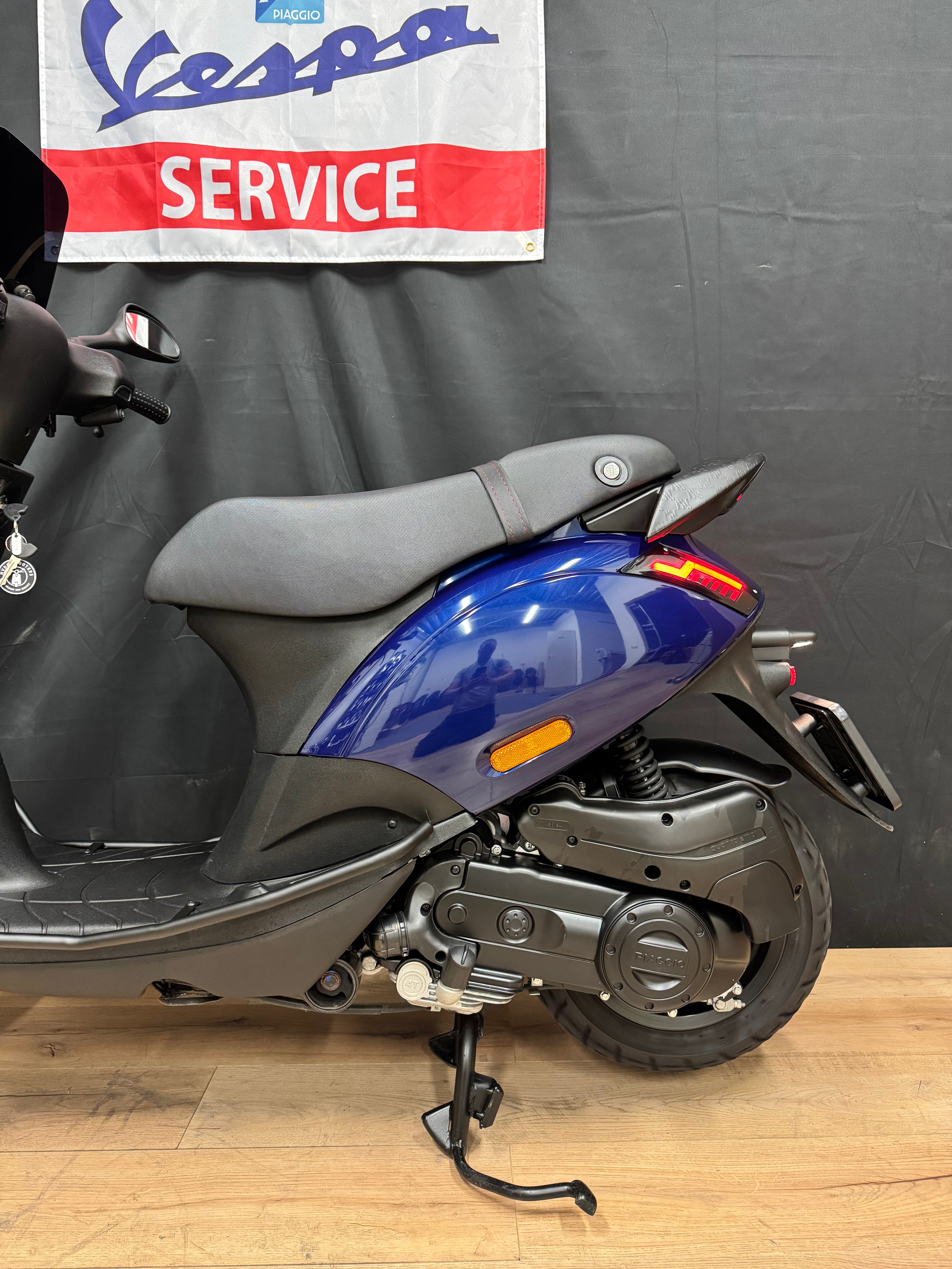 Piaggio Zip 50s - Custom - Nieuwstaat - Garantie - Full option