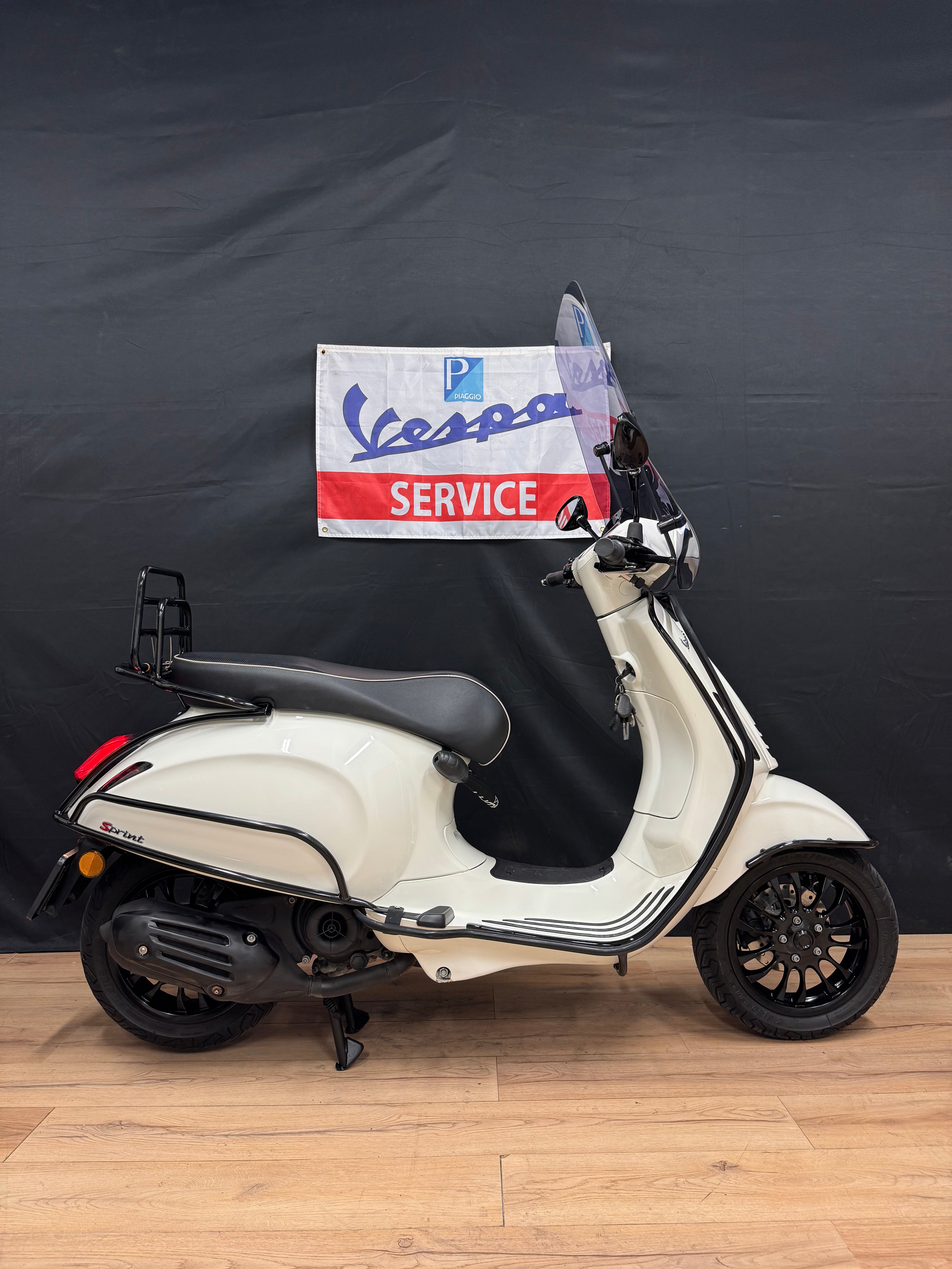 Vespa sprint 50S | Full option | Garantie | Brom / Snor