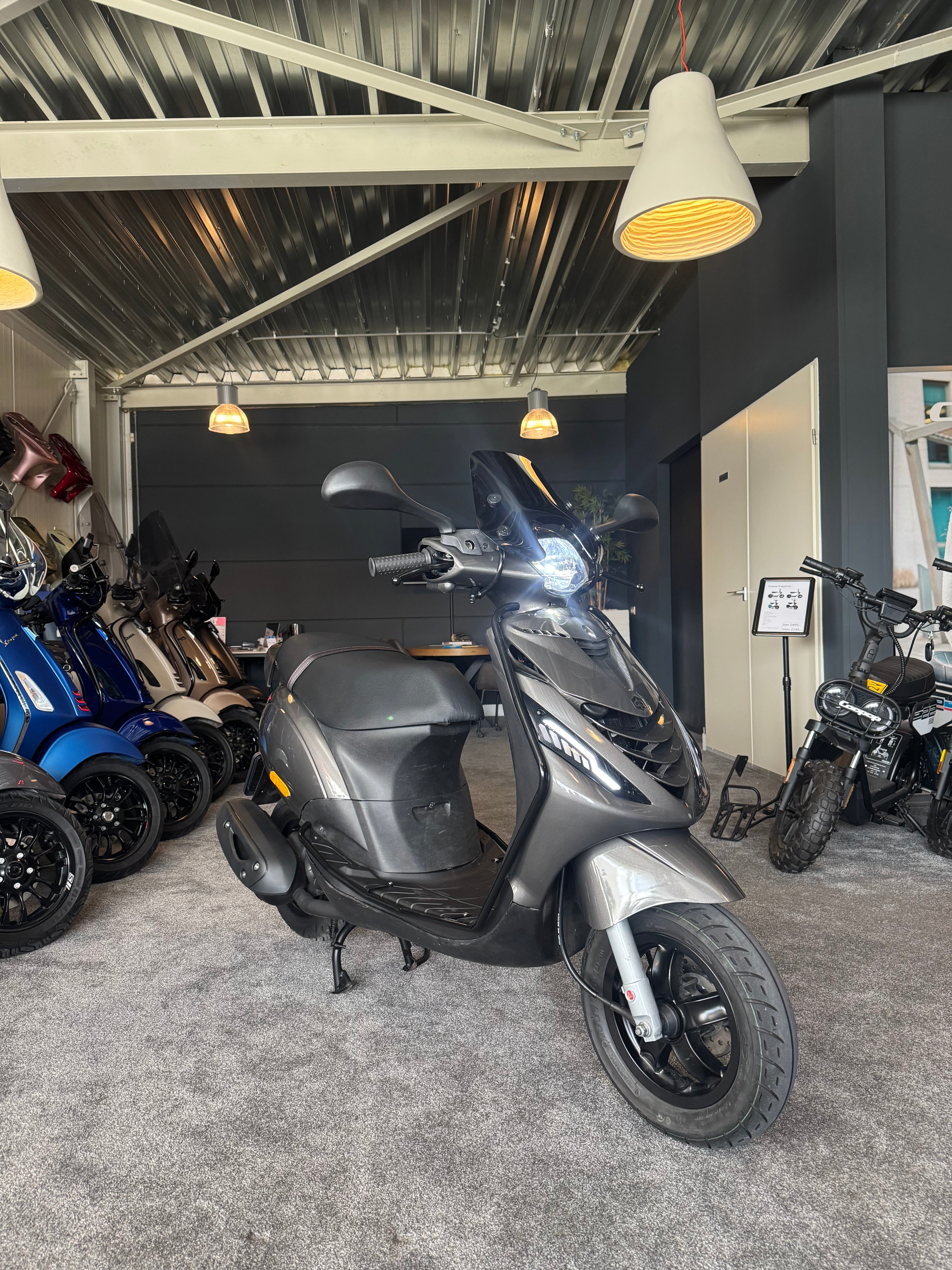 Piaggio Zip | Custom | Full option | Garantie | 2023