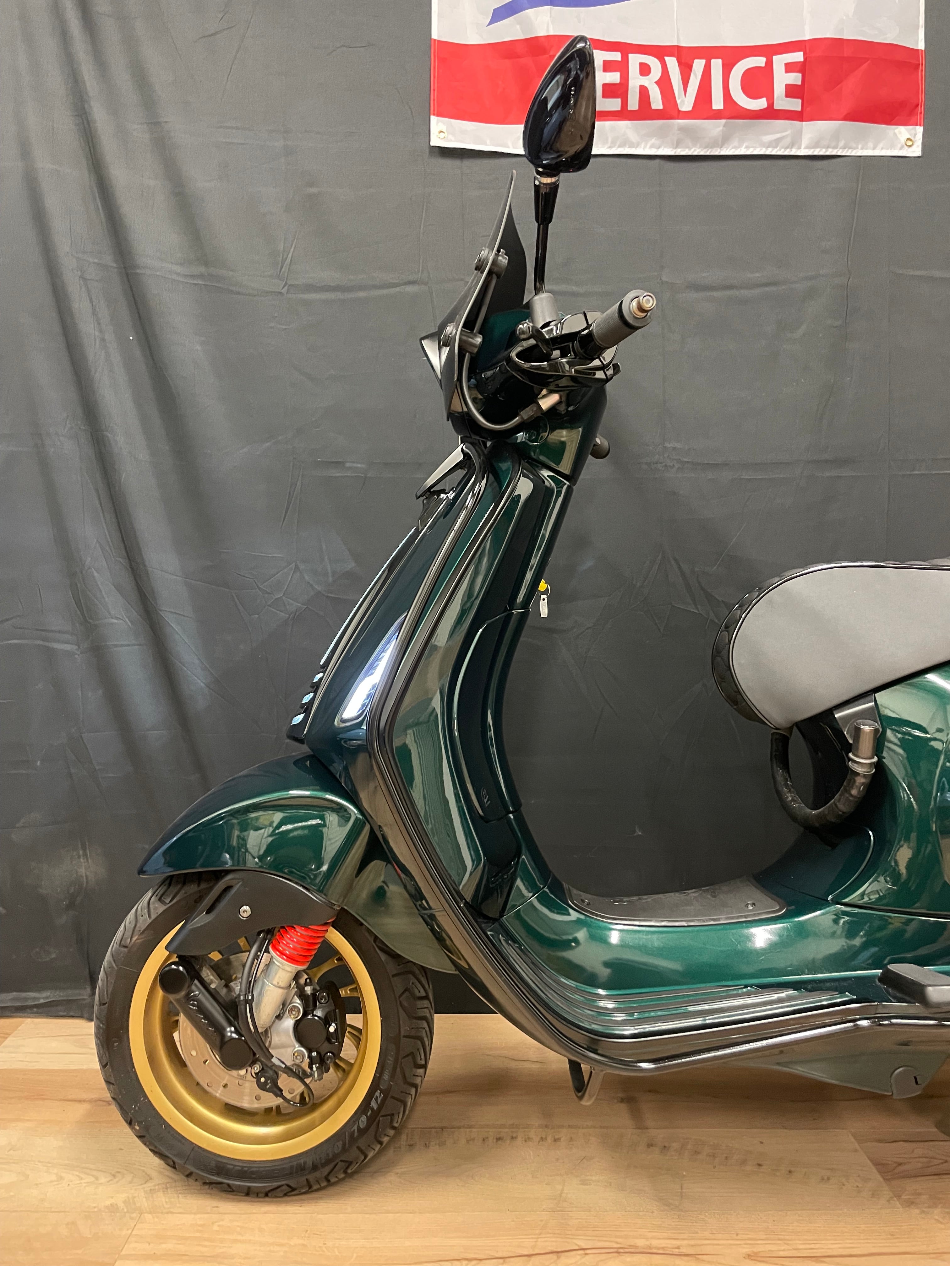 Vespa sprint 50S | Custom | Full option | Malossi | Zelioni