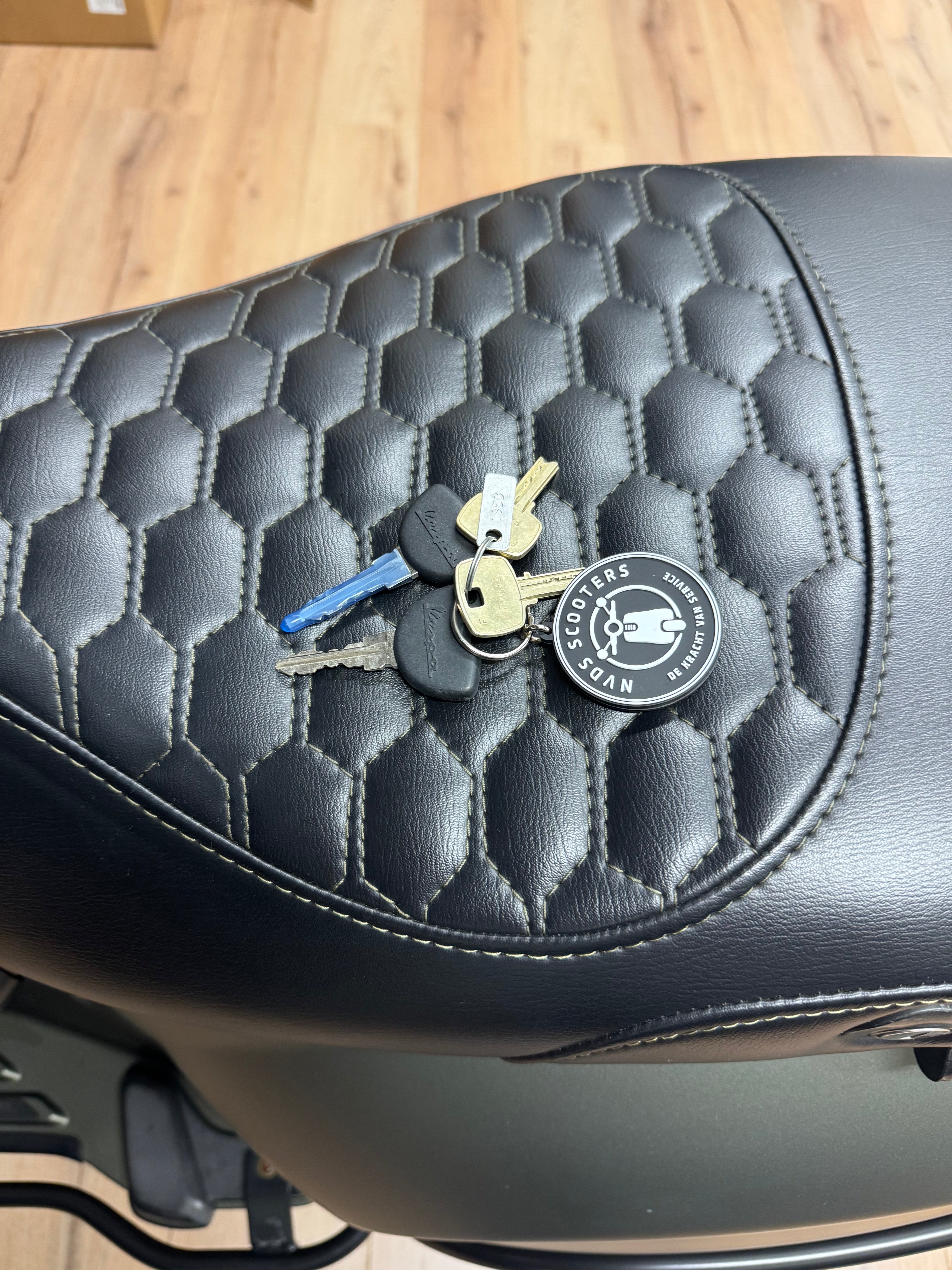 Vespa sprint 50s | Custom | Full option | Garnatie | Brom