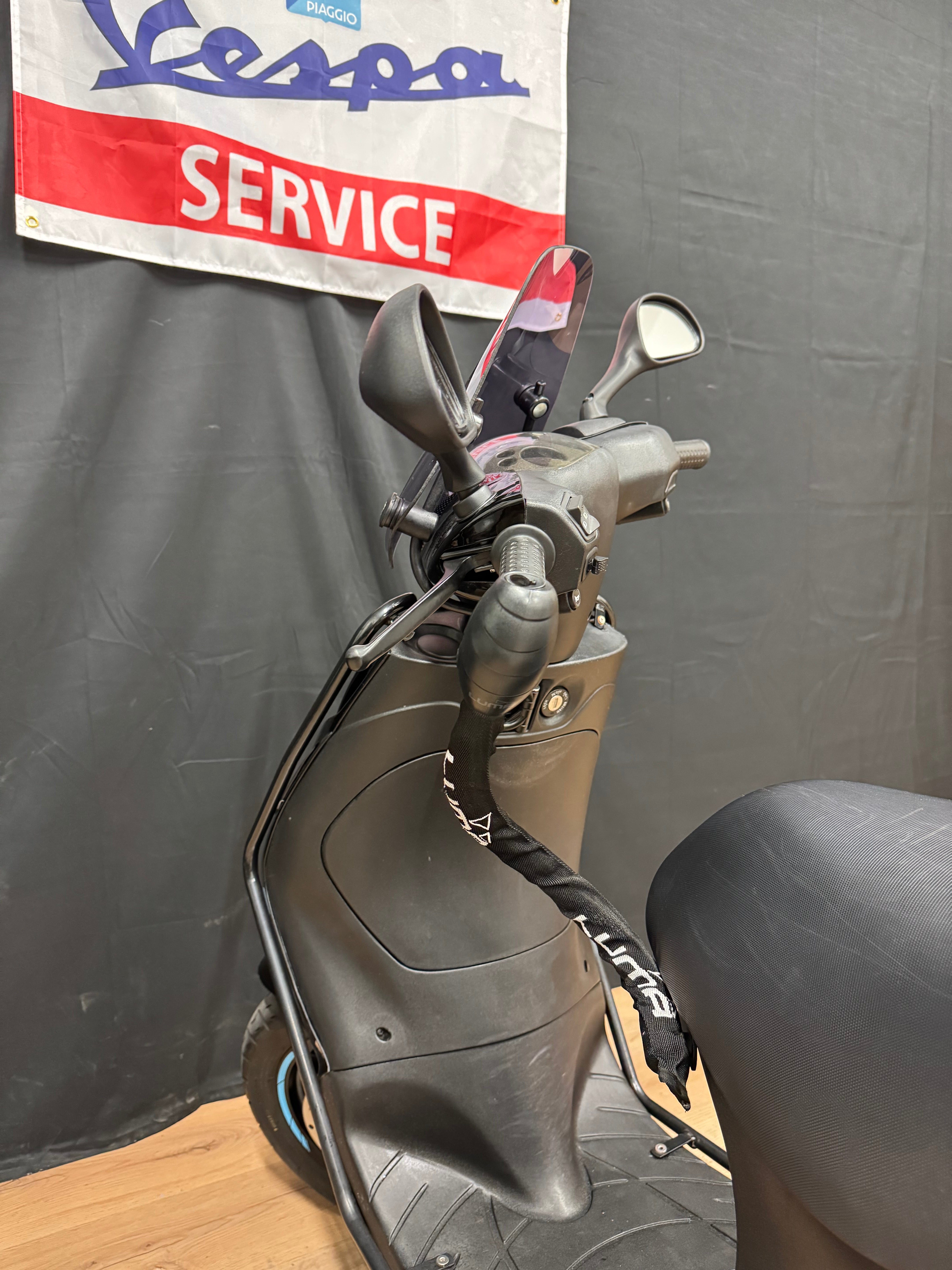 Piaggio Zip 50s | Garantie | Full option | 2021 | 1e eigenaar