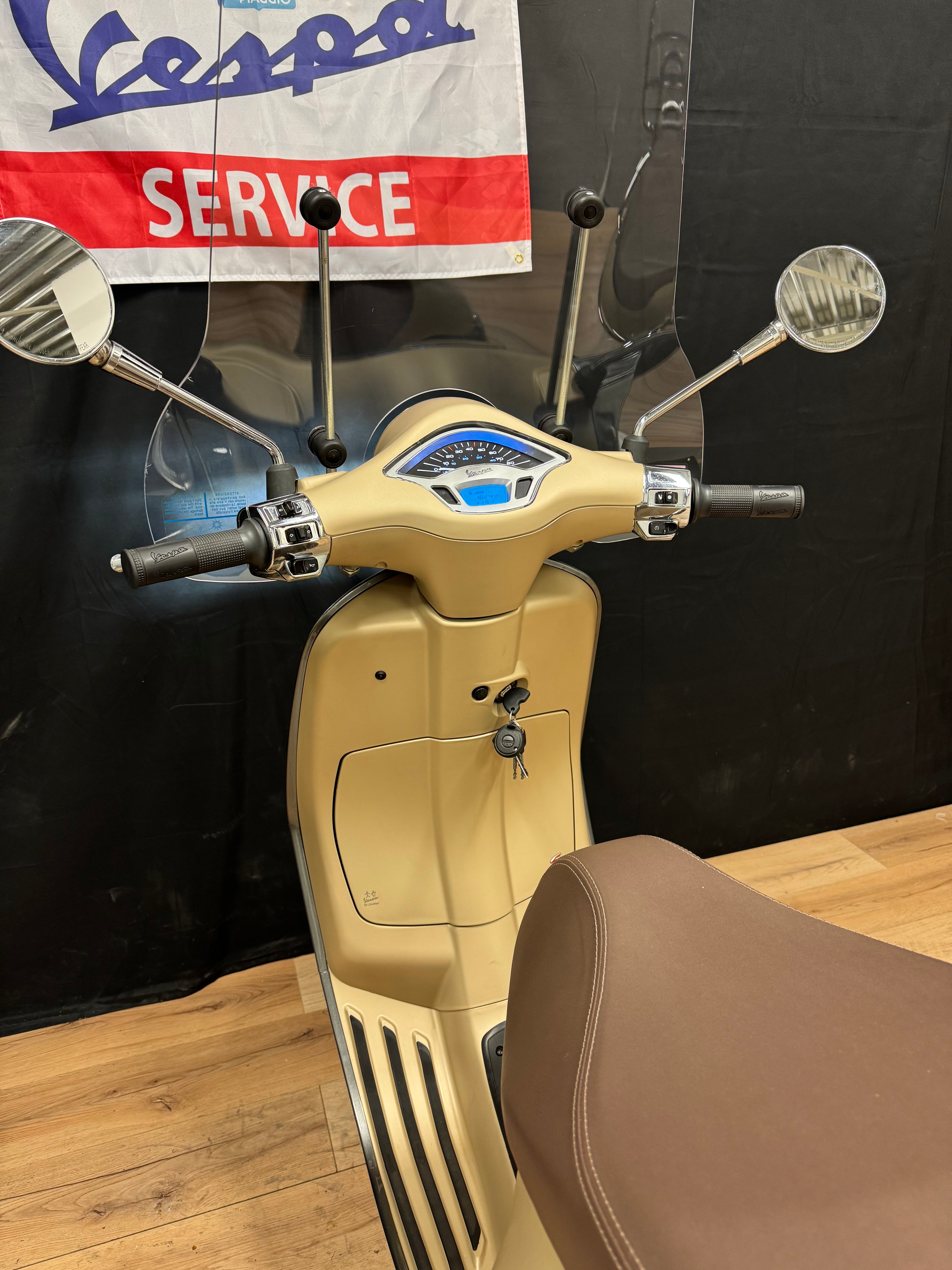 Vespa Primavera 50s | Nieuwstaat | 1800km | Uniek | Garantie