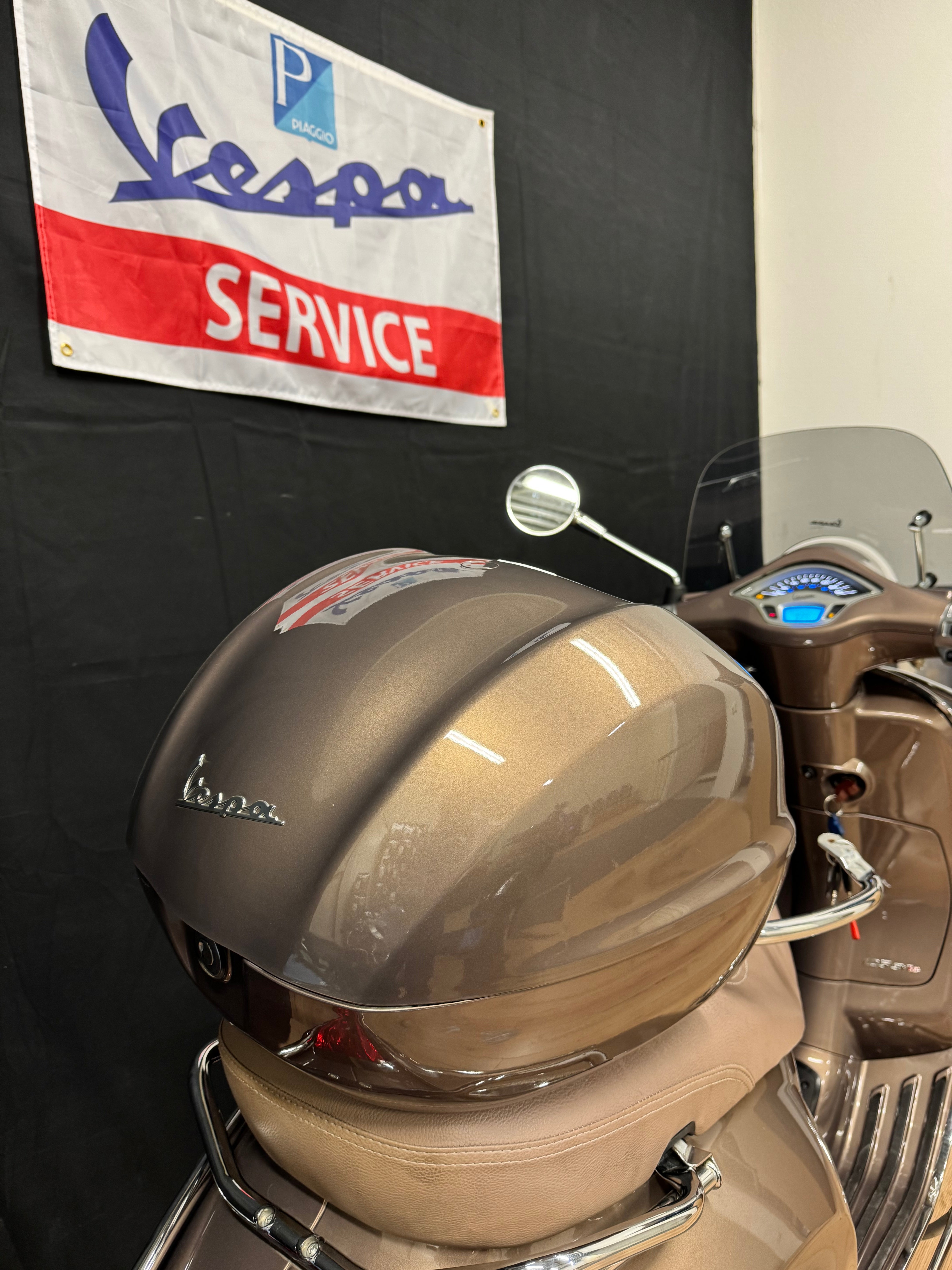 Vespa Primavera 125 cc | Nieuw staat | Garantie | Koffer