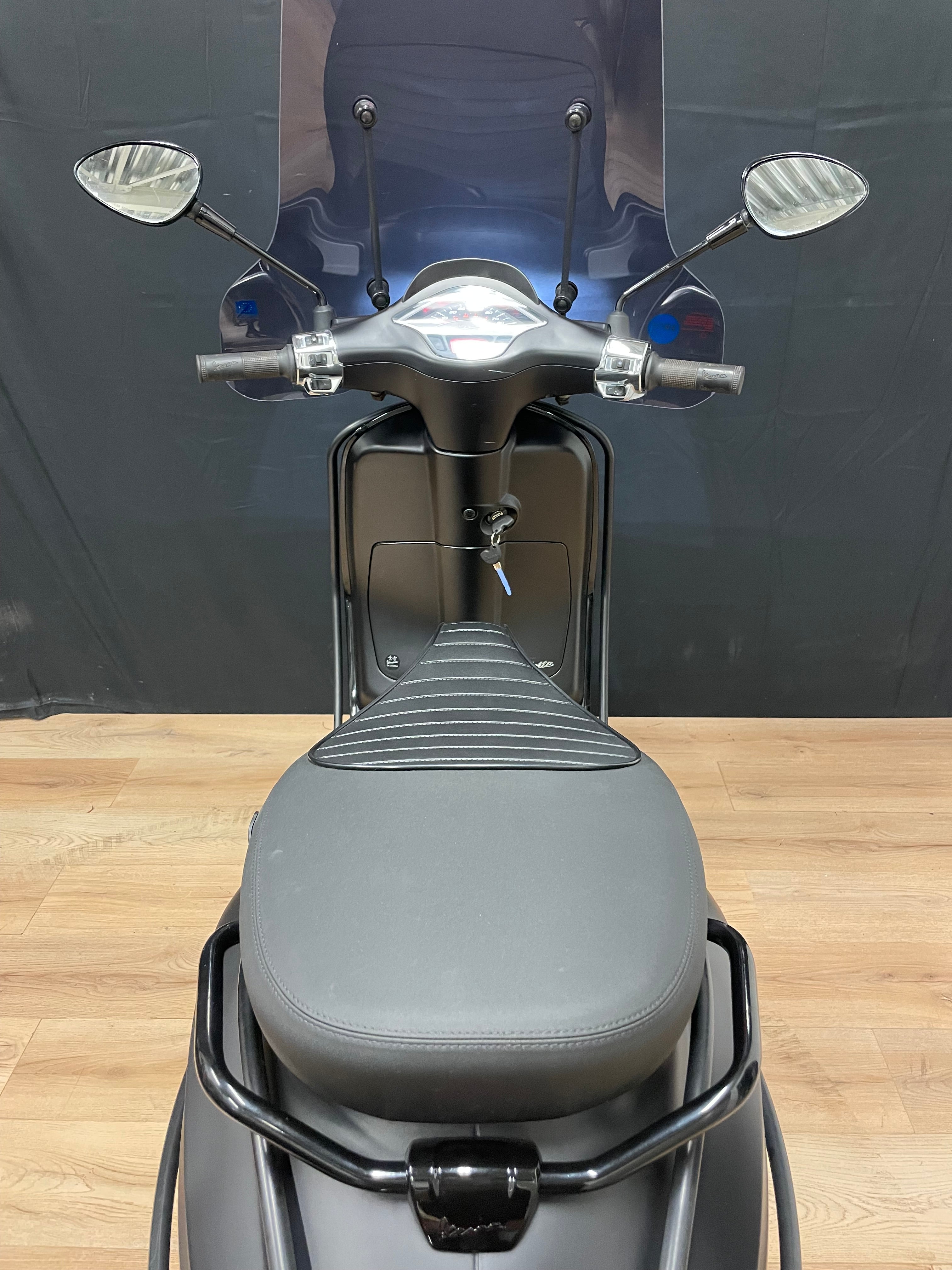Vespa Sprint | Notte | Garantie | Iget | 1e eigenaar