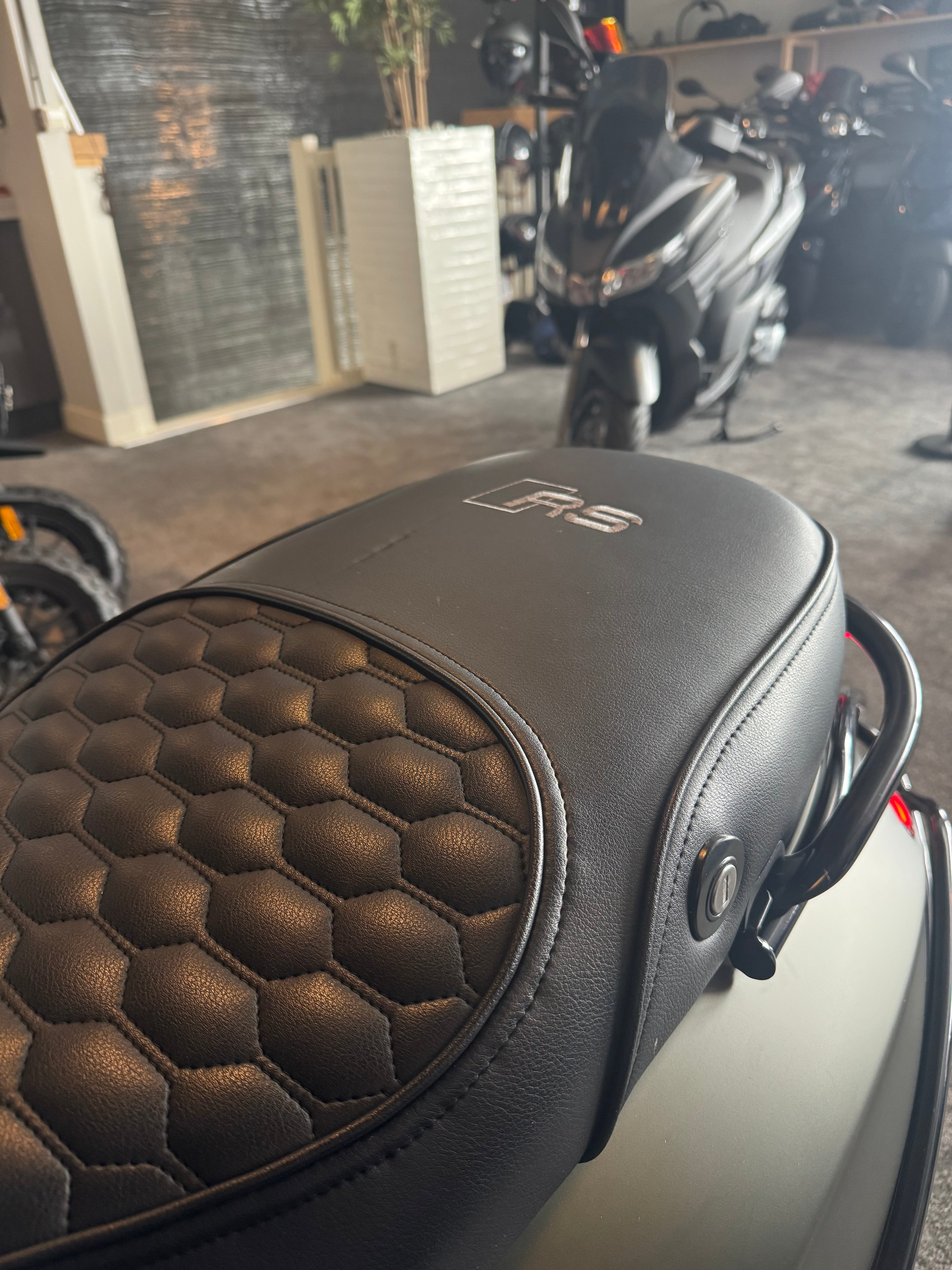 Vespa sprint 50s | Custom | Brom | Full option | 1400km