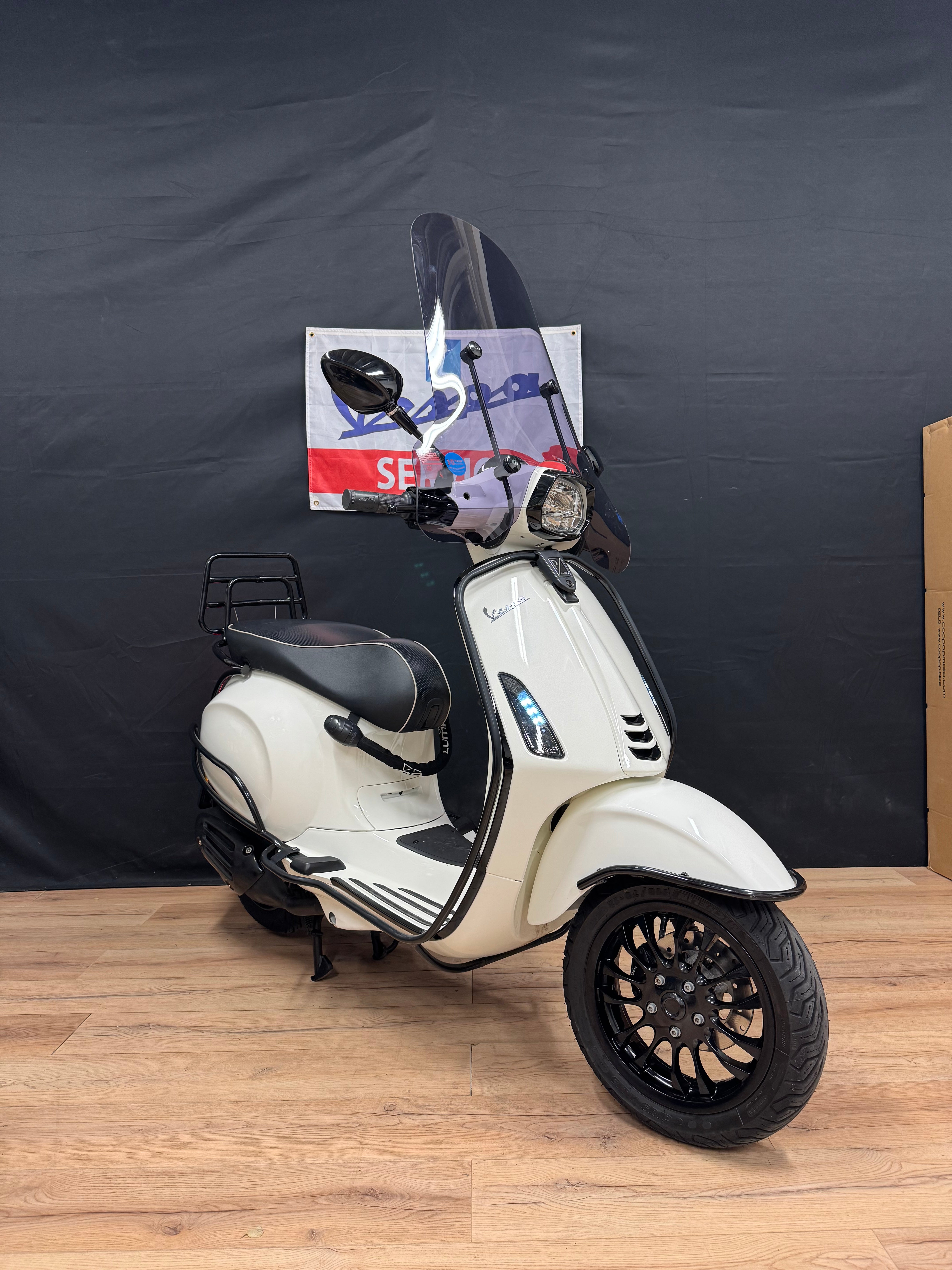 Vespa sprint 50S | Full option | Garantie | Brom / Snor