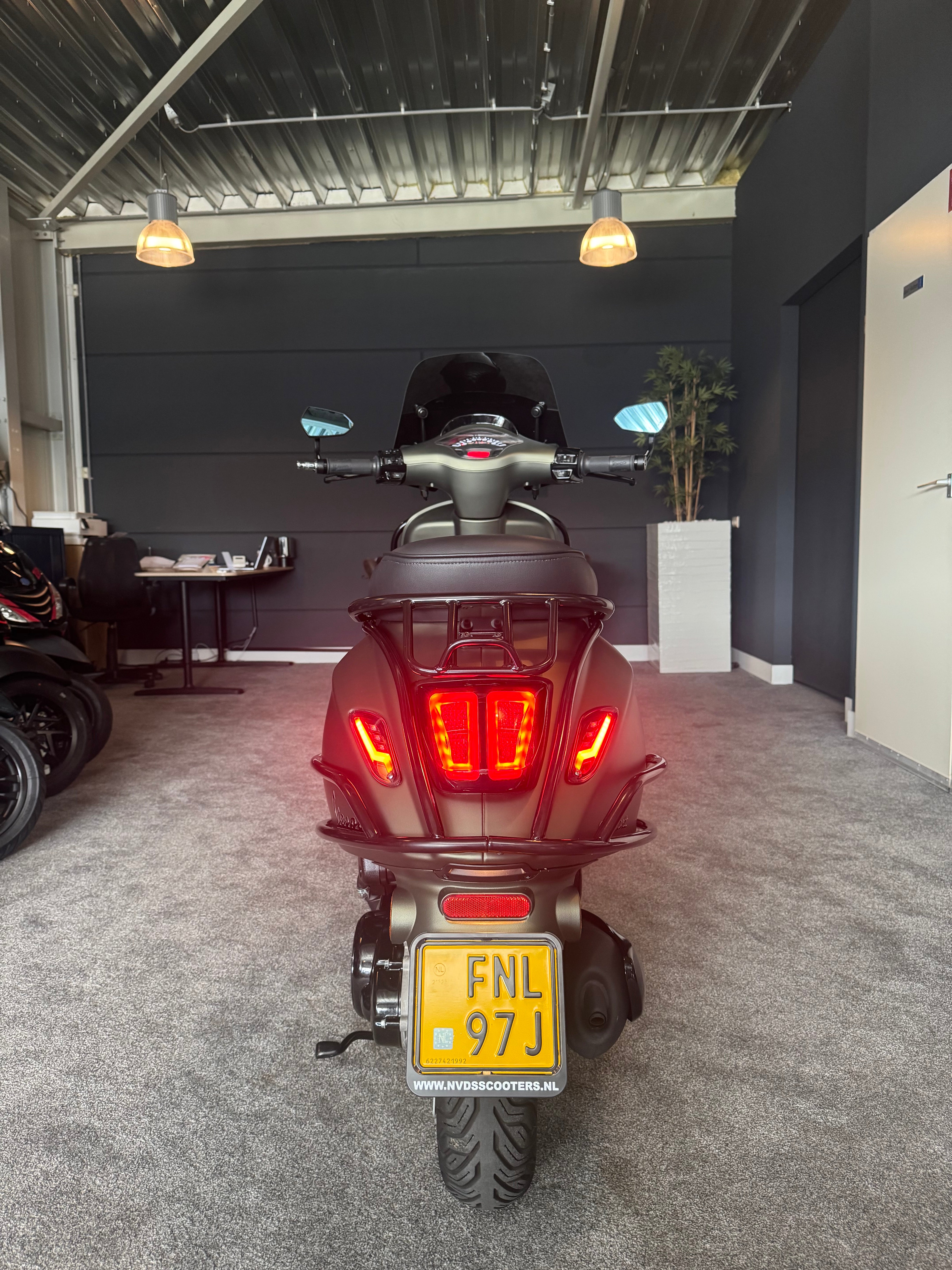 Vespa sprint 50s | Custom | Brom | Full option | 1400km