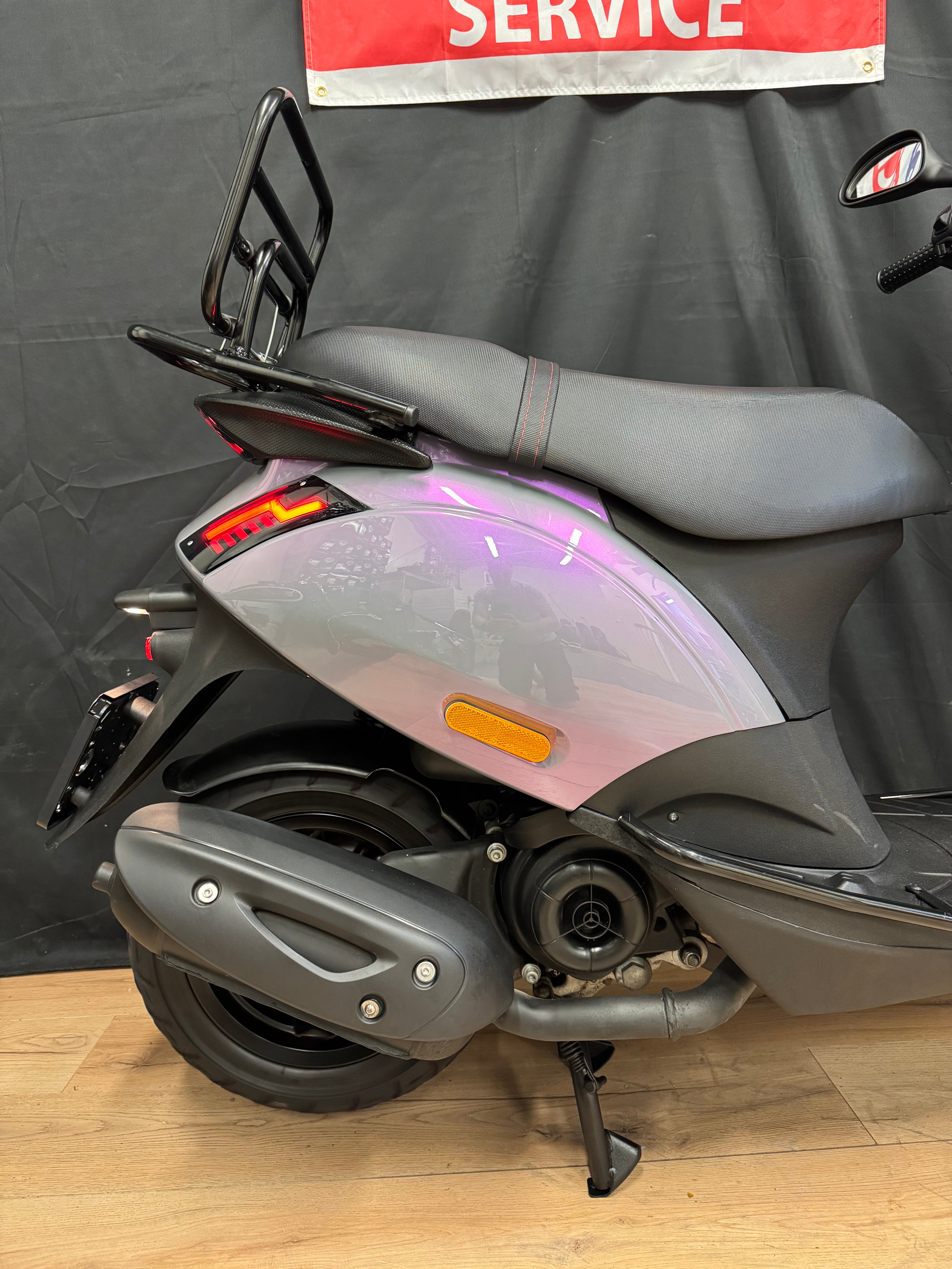 Piaggio Zip 50s | 2024 | Custom | Full option | Garantie