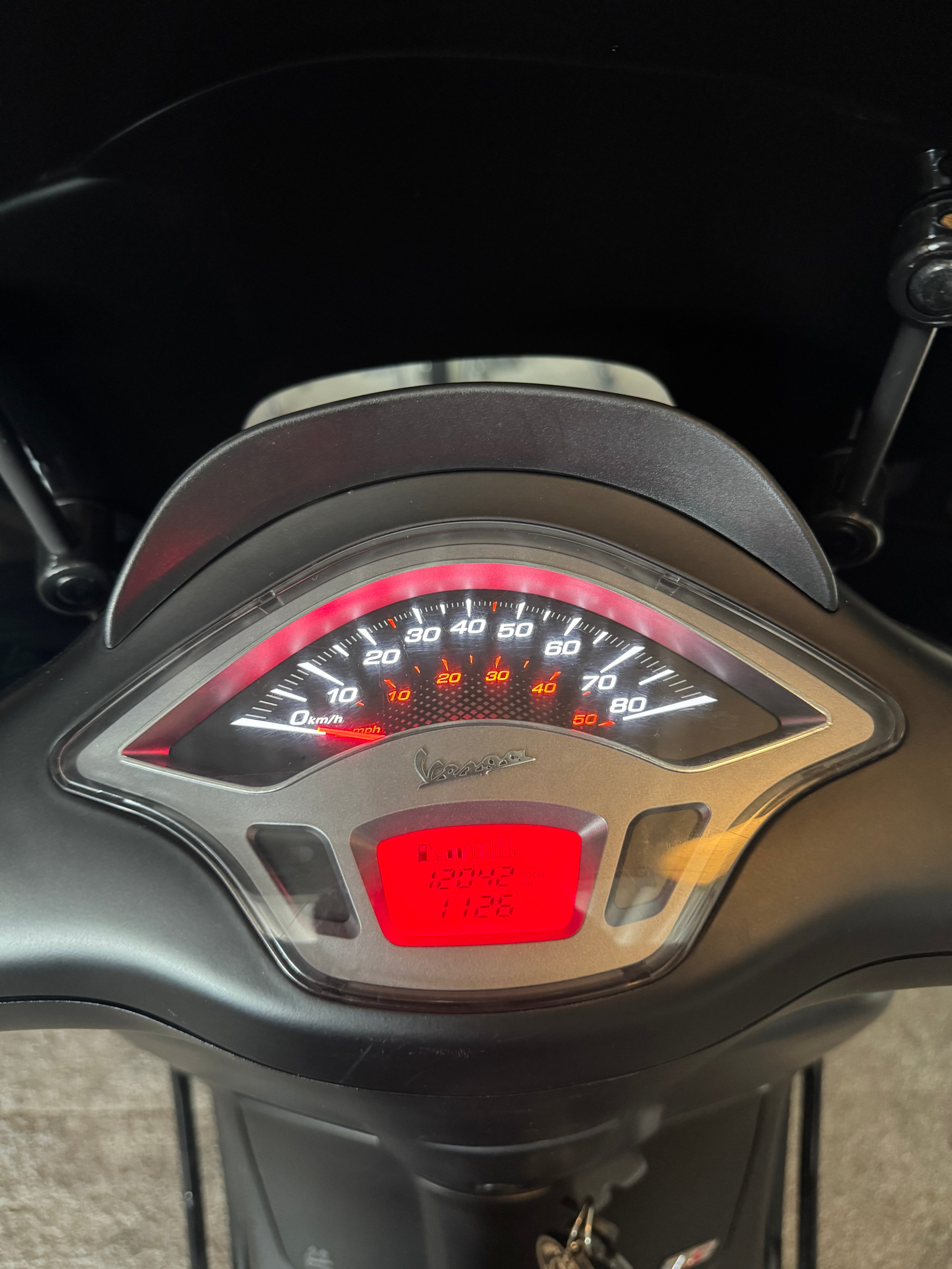 Vespa sprint 50S - Brom - Full option - Garantie - Custom