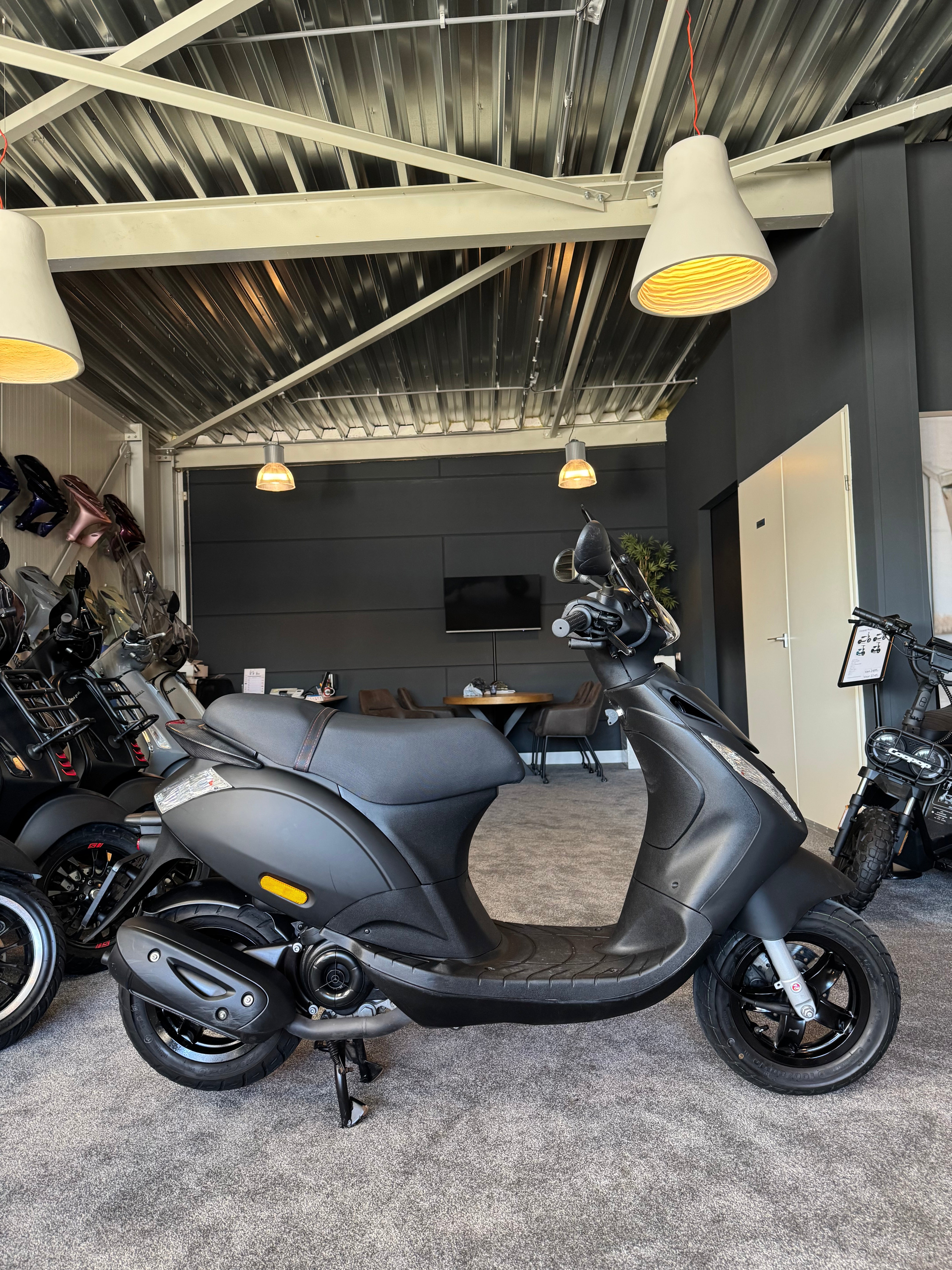 Piaggio Zip 50s | Brom | Garantie | 2024 | 1e eigenaar