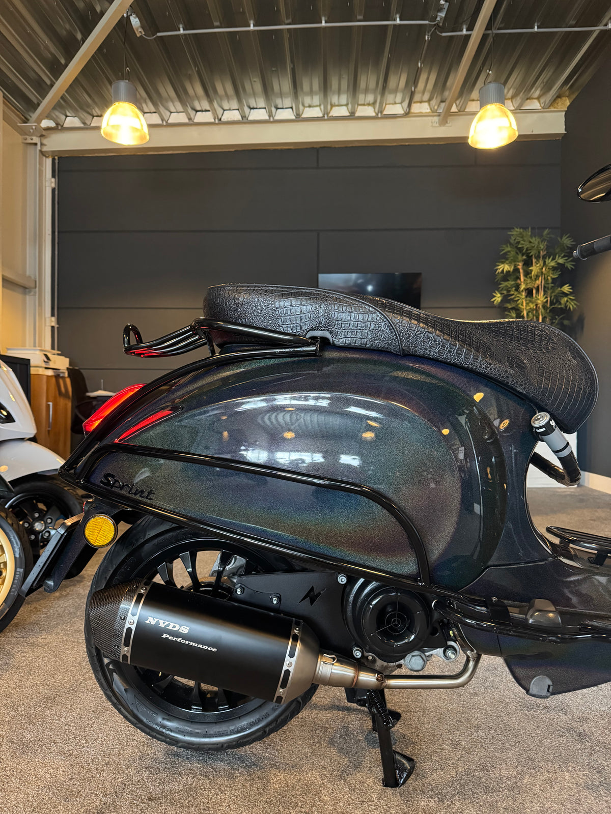 Vespa sprint 50S | Custom | Full option | Brom | 4000km