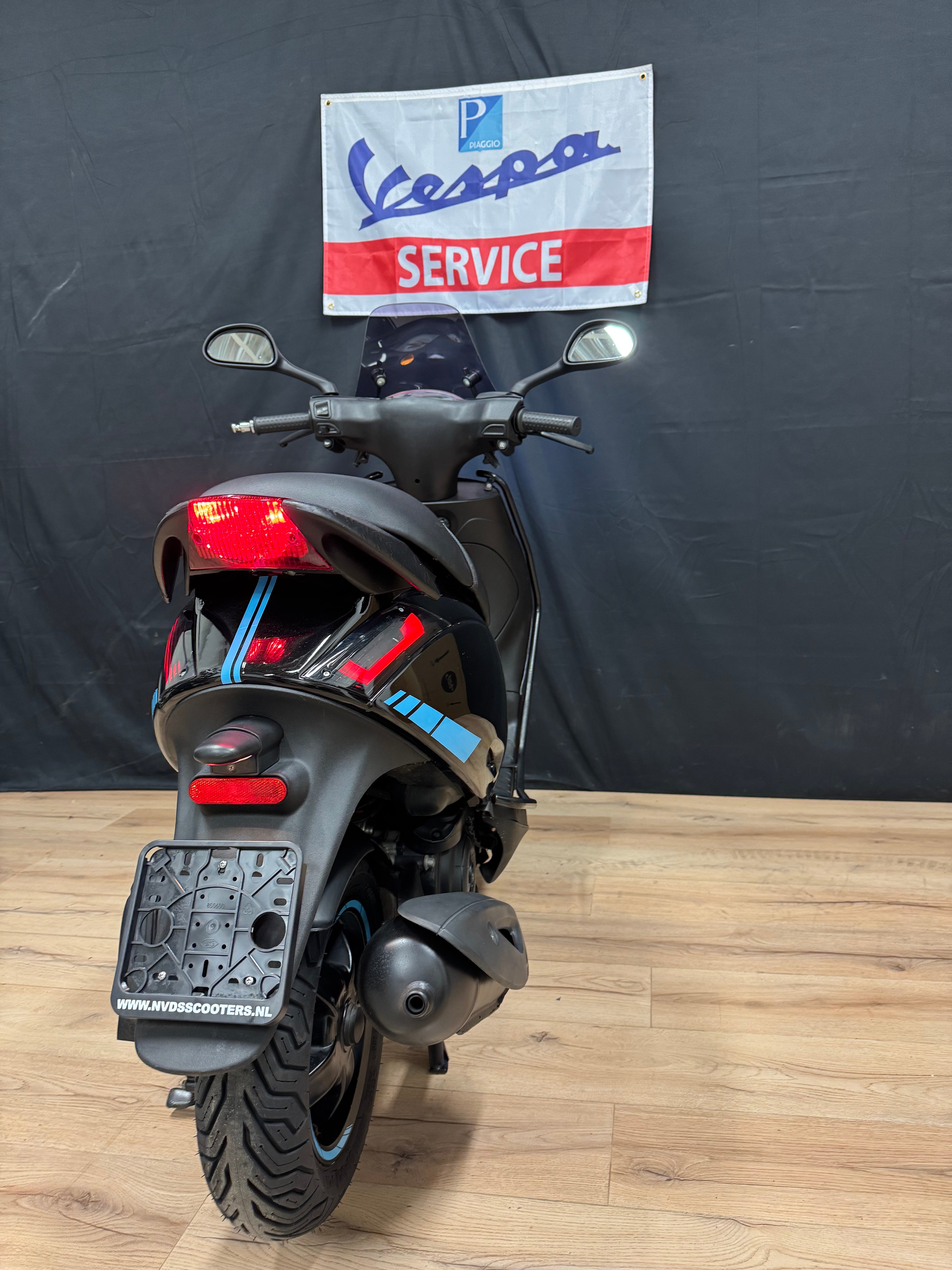 Piaggio Zip 50s | Garantie | Full option | 2021 | 1e eigenaar