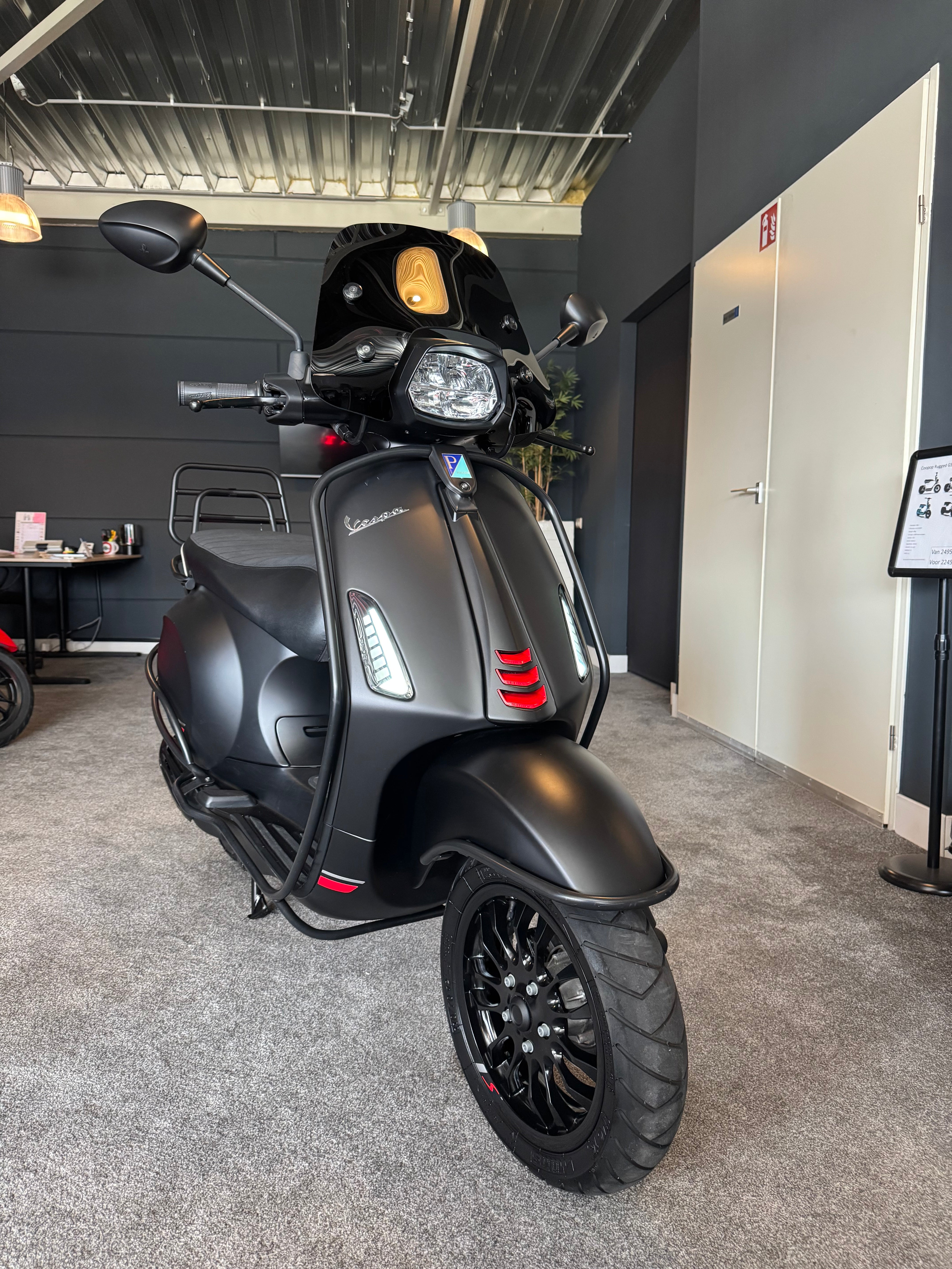 Vespa Sprint 50s | 2023 | Full option | 1e eig| Brom | Garantie