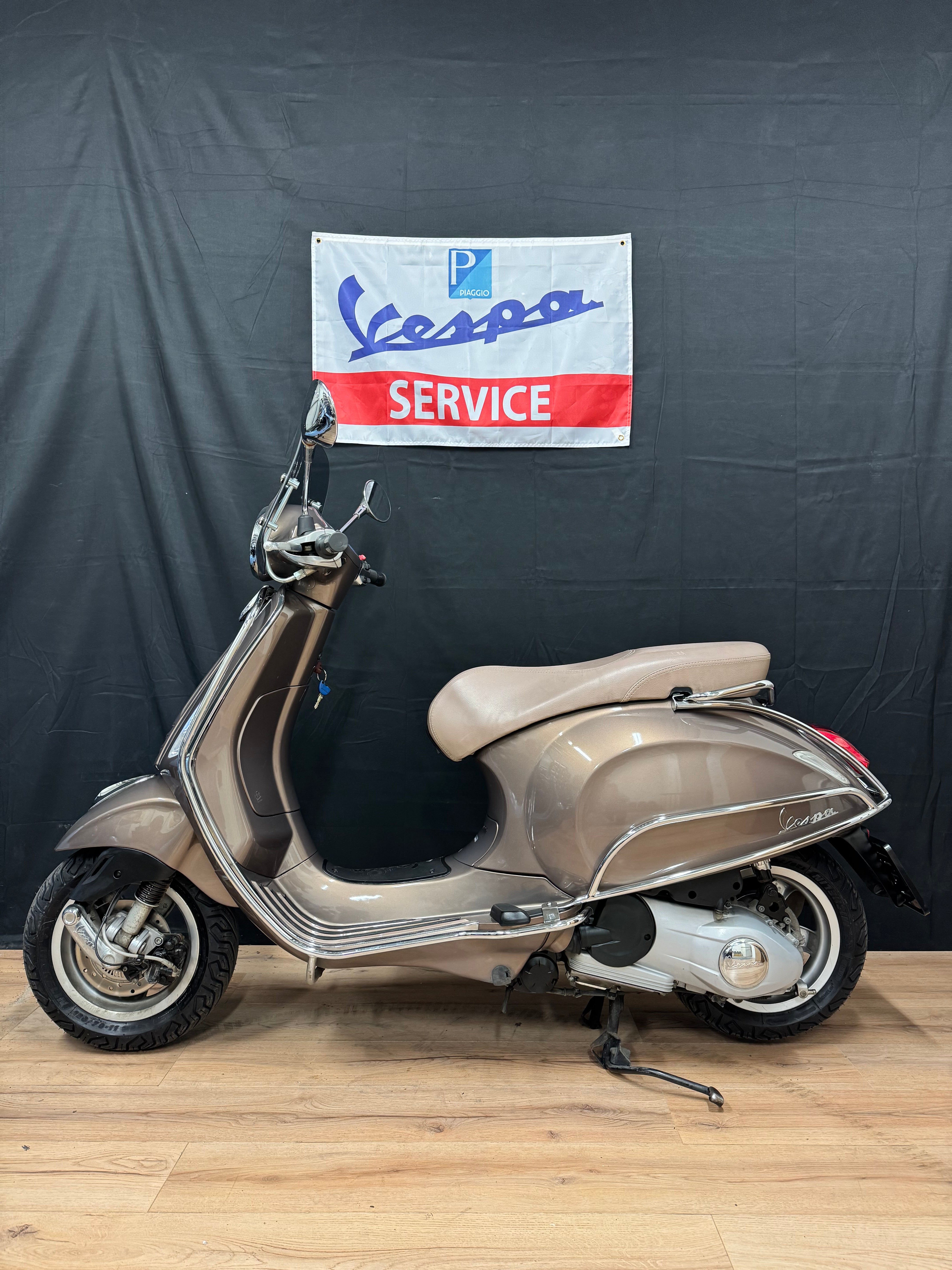 Vespa Primavera 125 cc | Nieuw staat | Garantie | Koffer