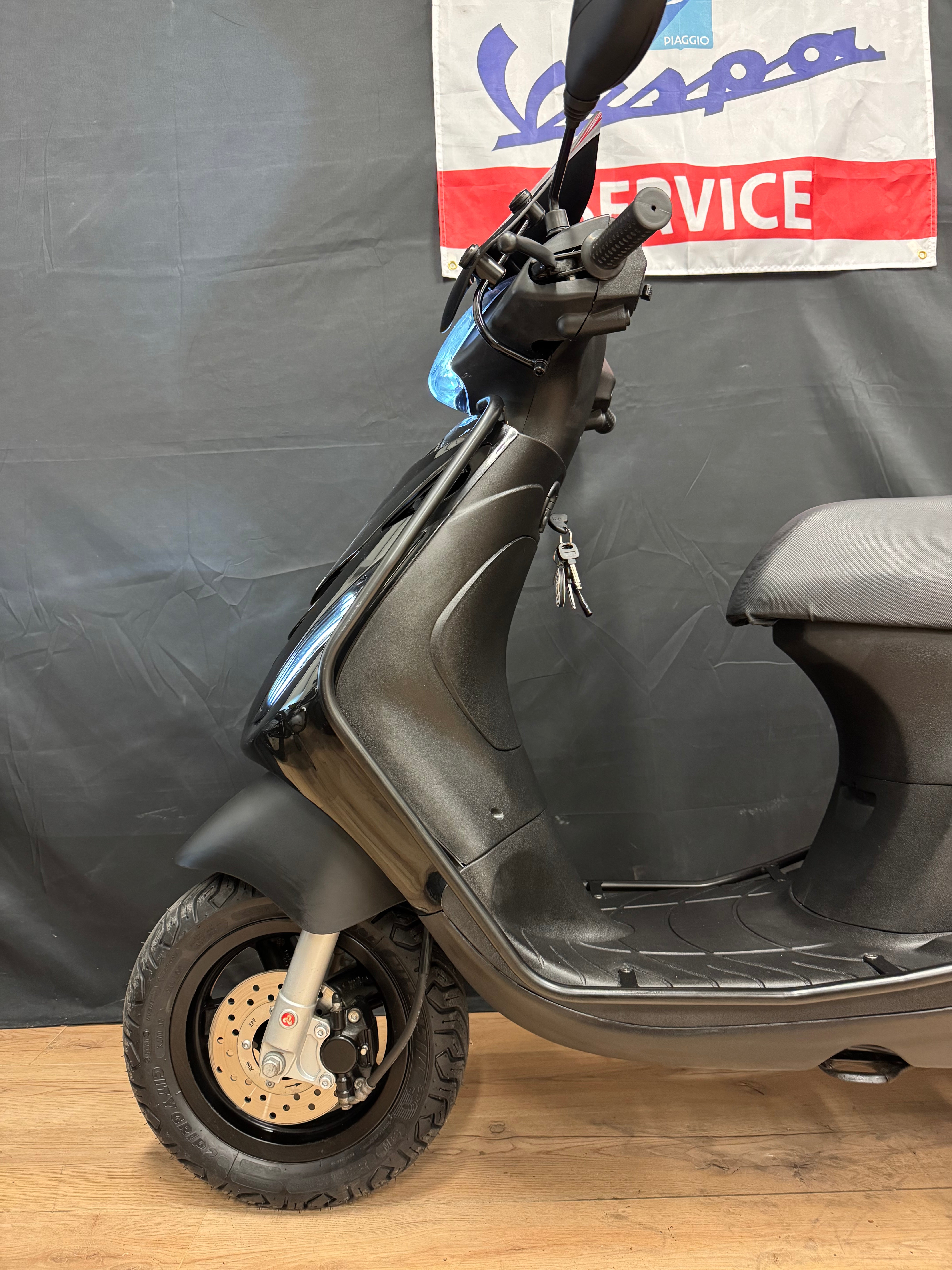 Piaggio Zip 50s | Full option | Garantie | Zo goed als nieuw