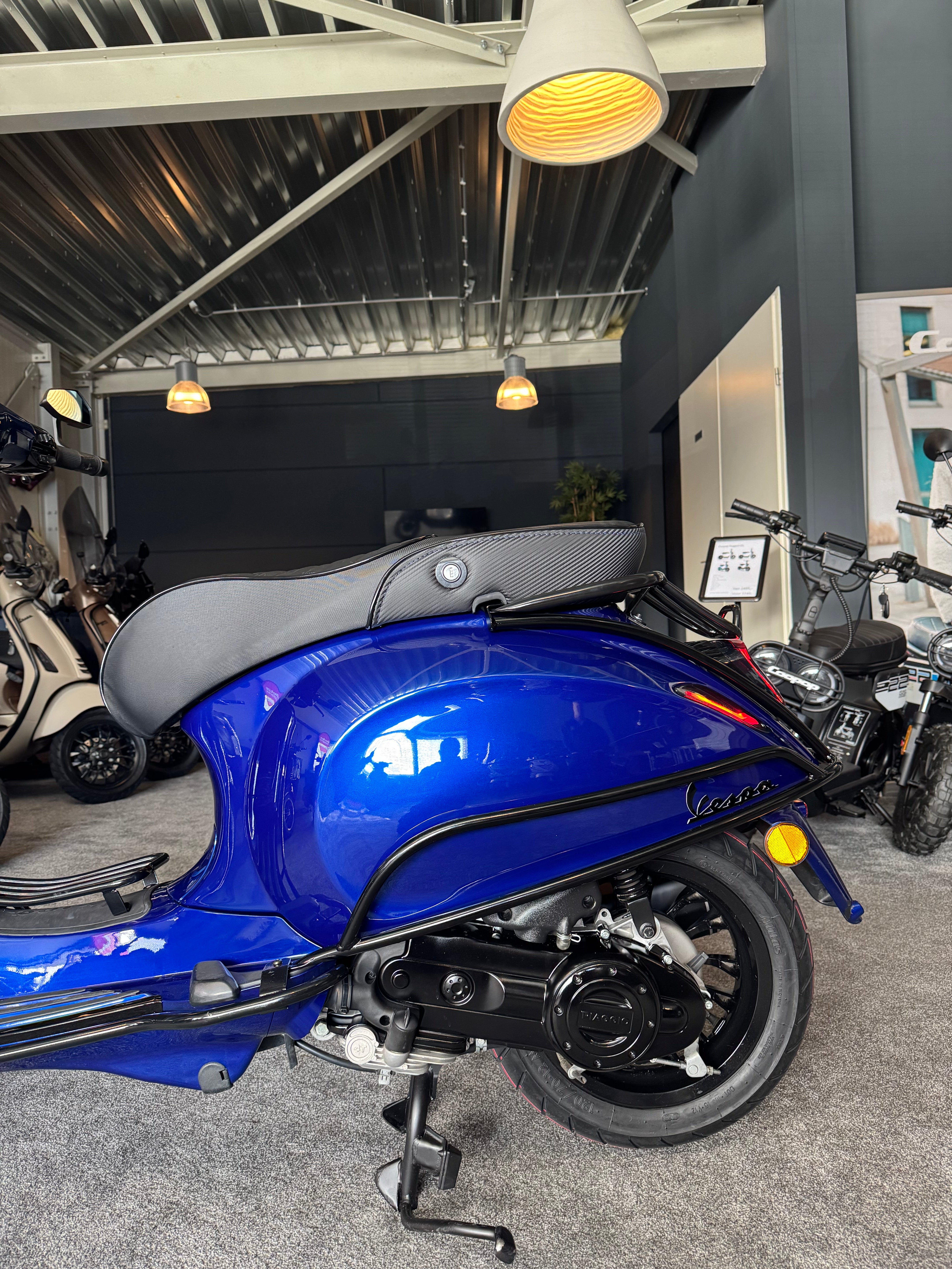 Vespa sprint 50S | Custom | Full option | Nieuwstaat |3000km