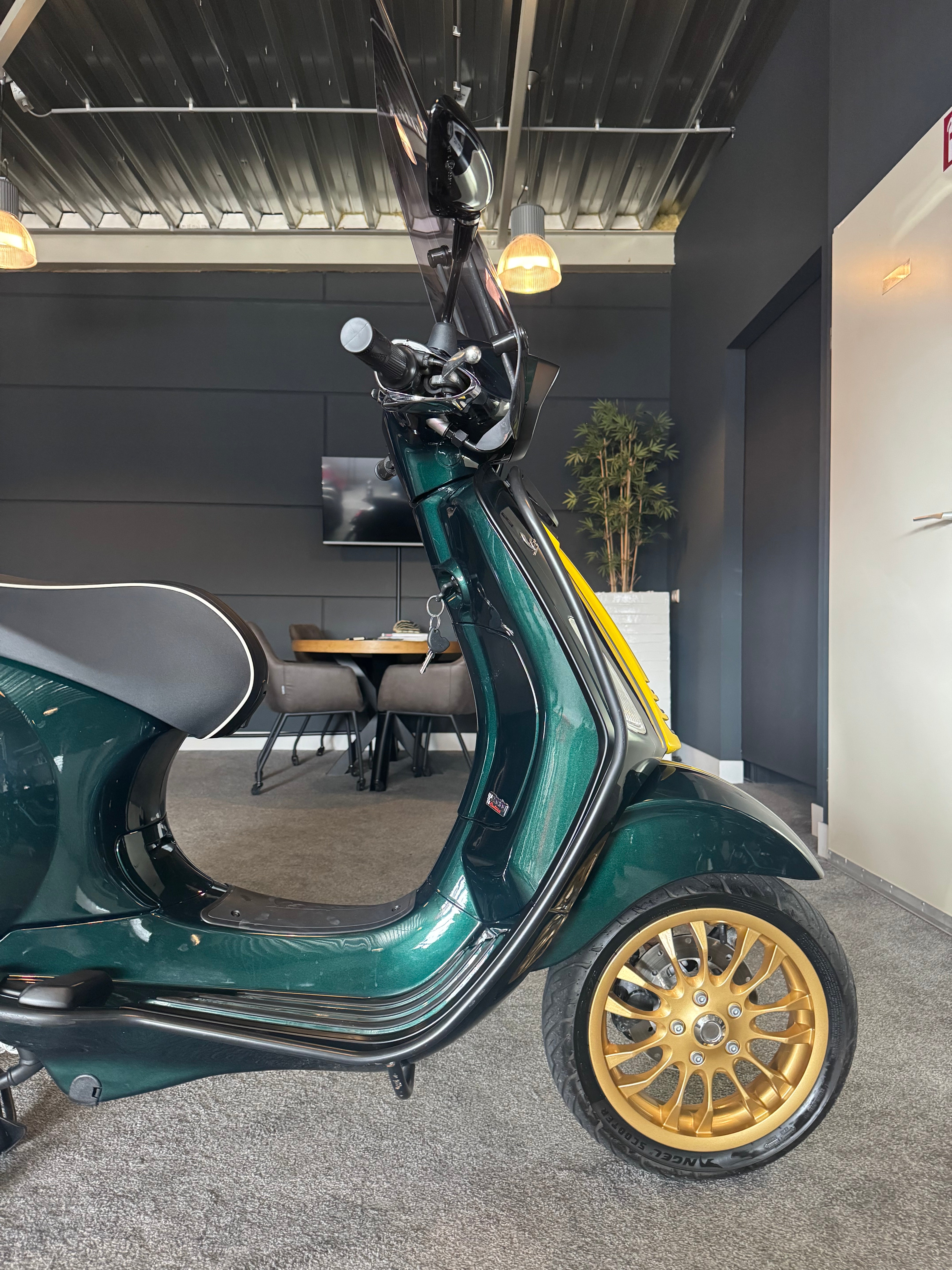 Vespa Sprint 50S | Racing 60th | Brom | Uniek | Garantie