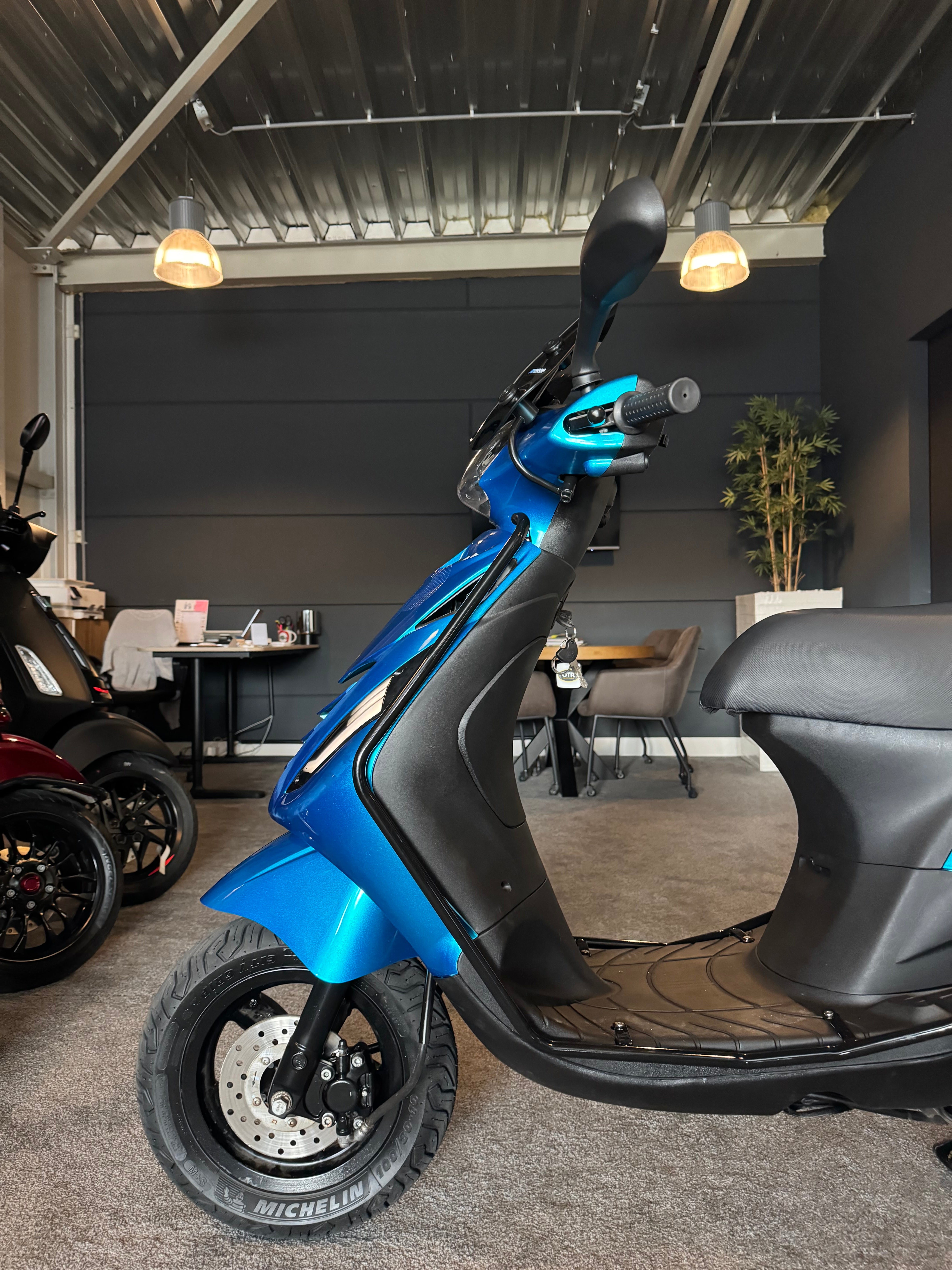 Piaggio Zip 50S | Full option | 2024 | Brom | Garantie