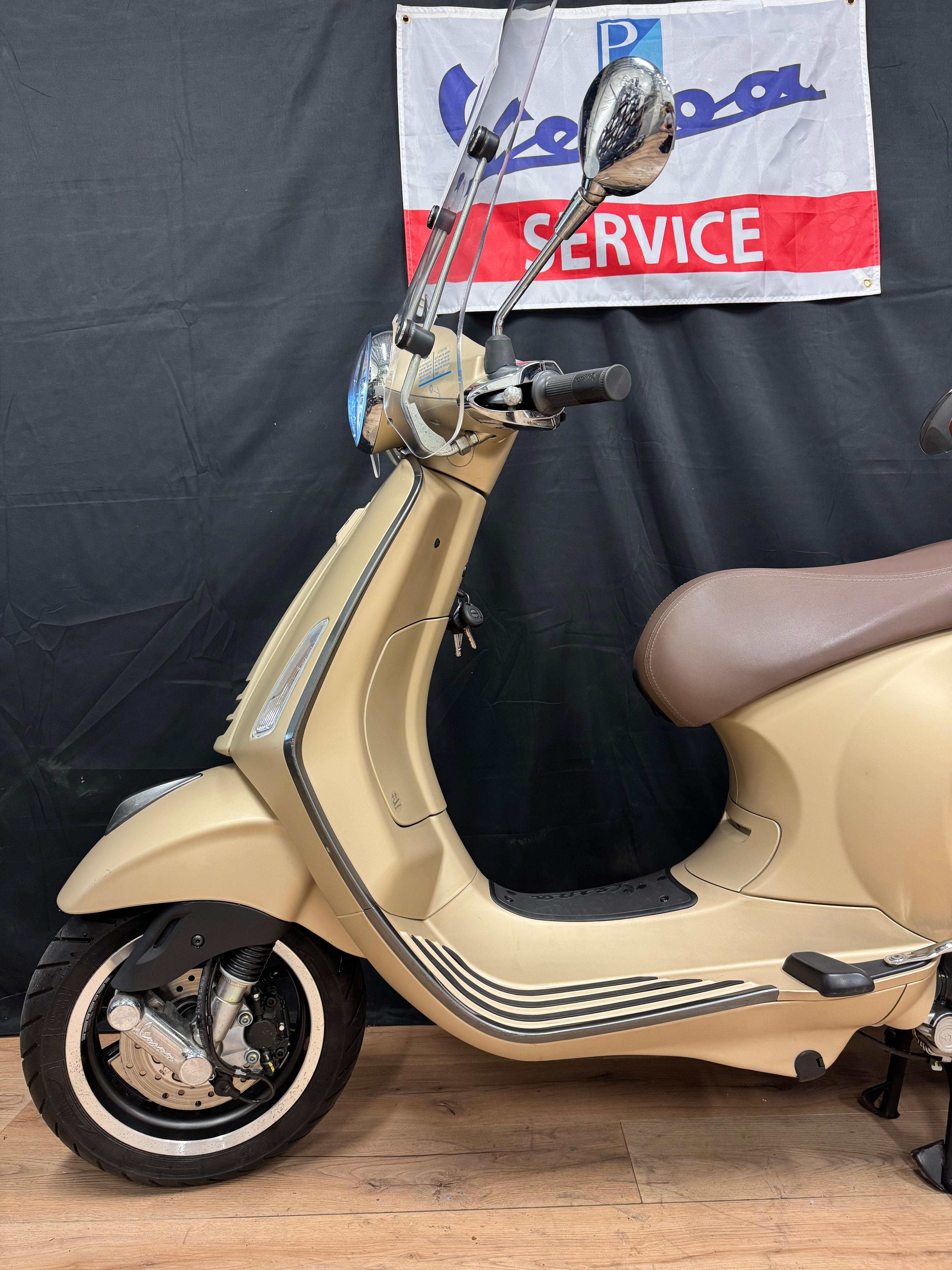 Vespa Primavera 50s | Nieuwstaat | 1800km | Uniek | Garantie