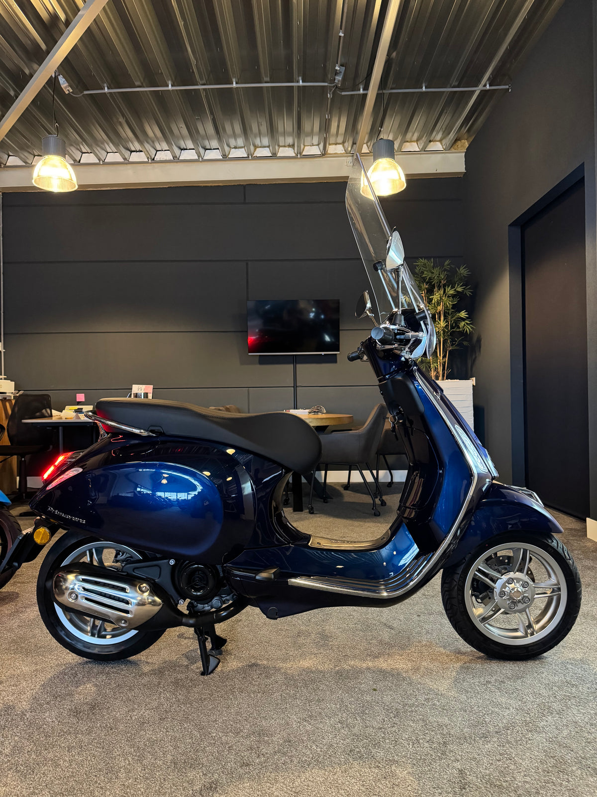 Vespa Primavera 50s | Brom | Face-lift | 1e eigenaar | Garan