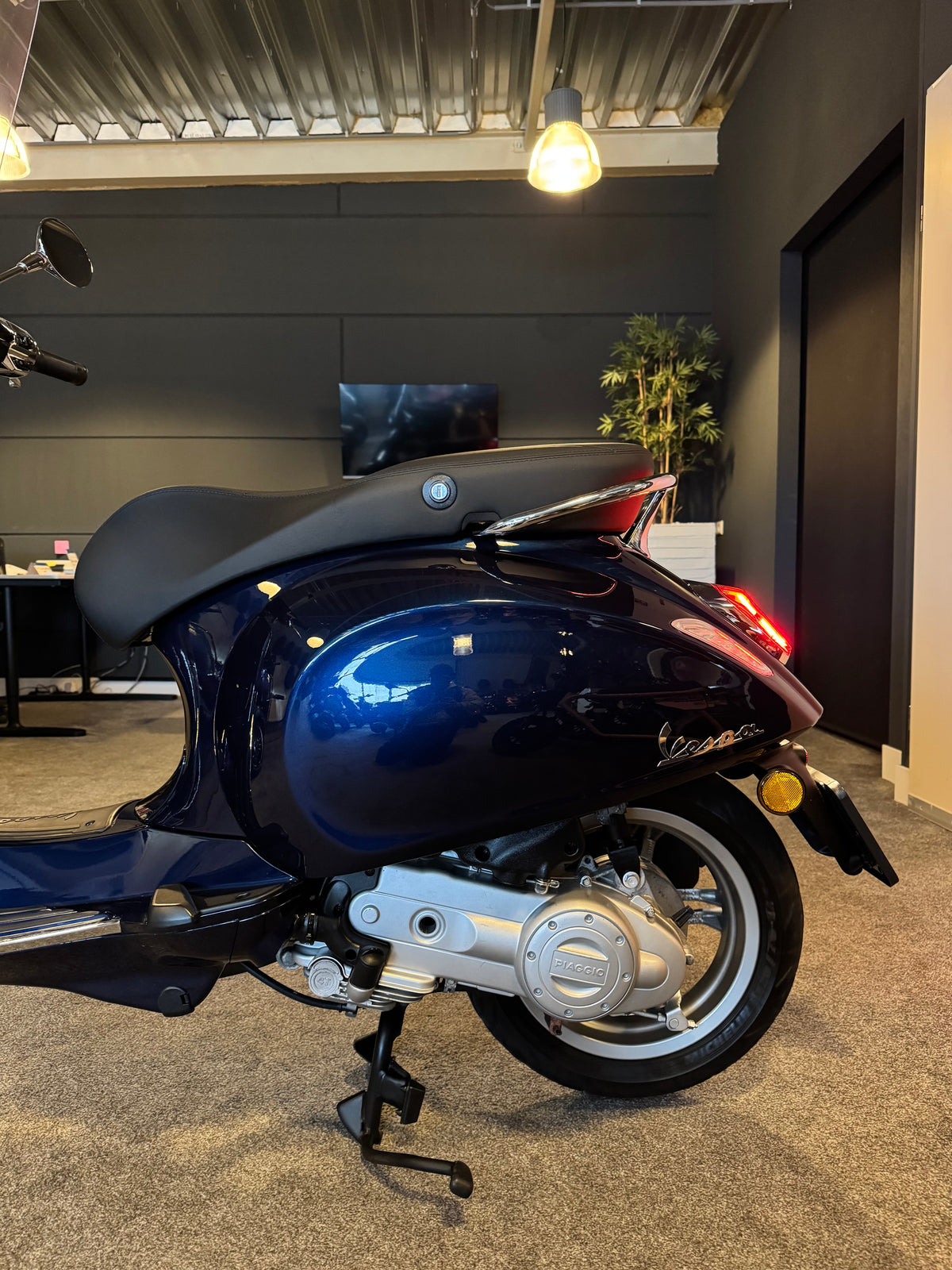 Vespa Primavera 50s | Brom | Face-lift | 1e eigenaar | Garan