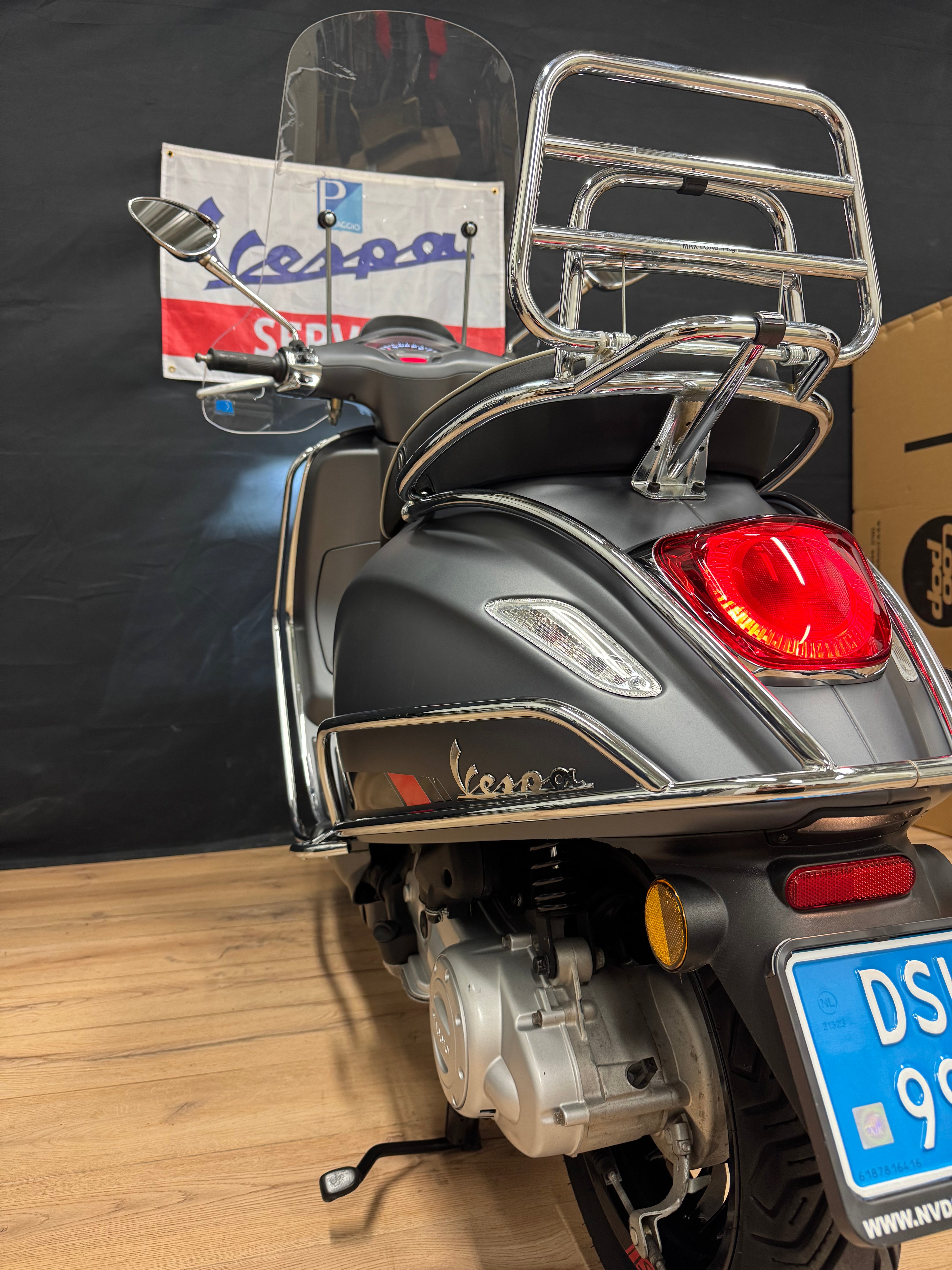 Vespa sprint 50S | Brom / Snor | Garantie | Alarm | Opties