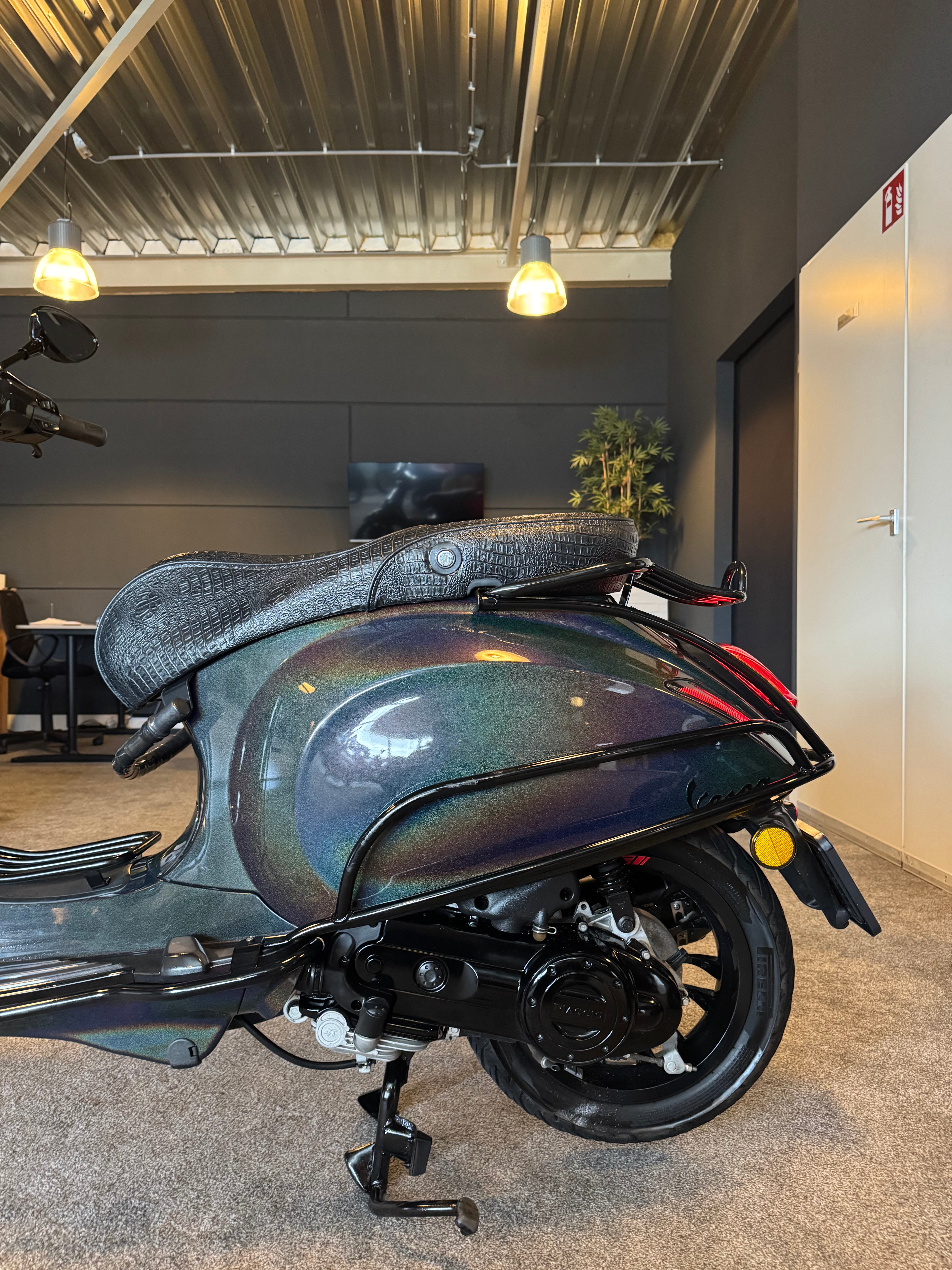 Vespa sprint 50S | Custom | Full option | Brom | 4000km