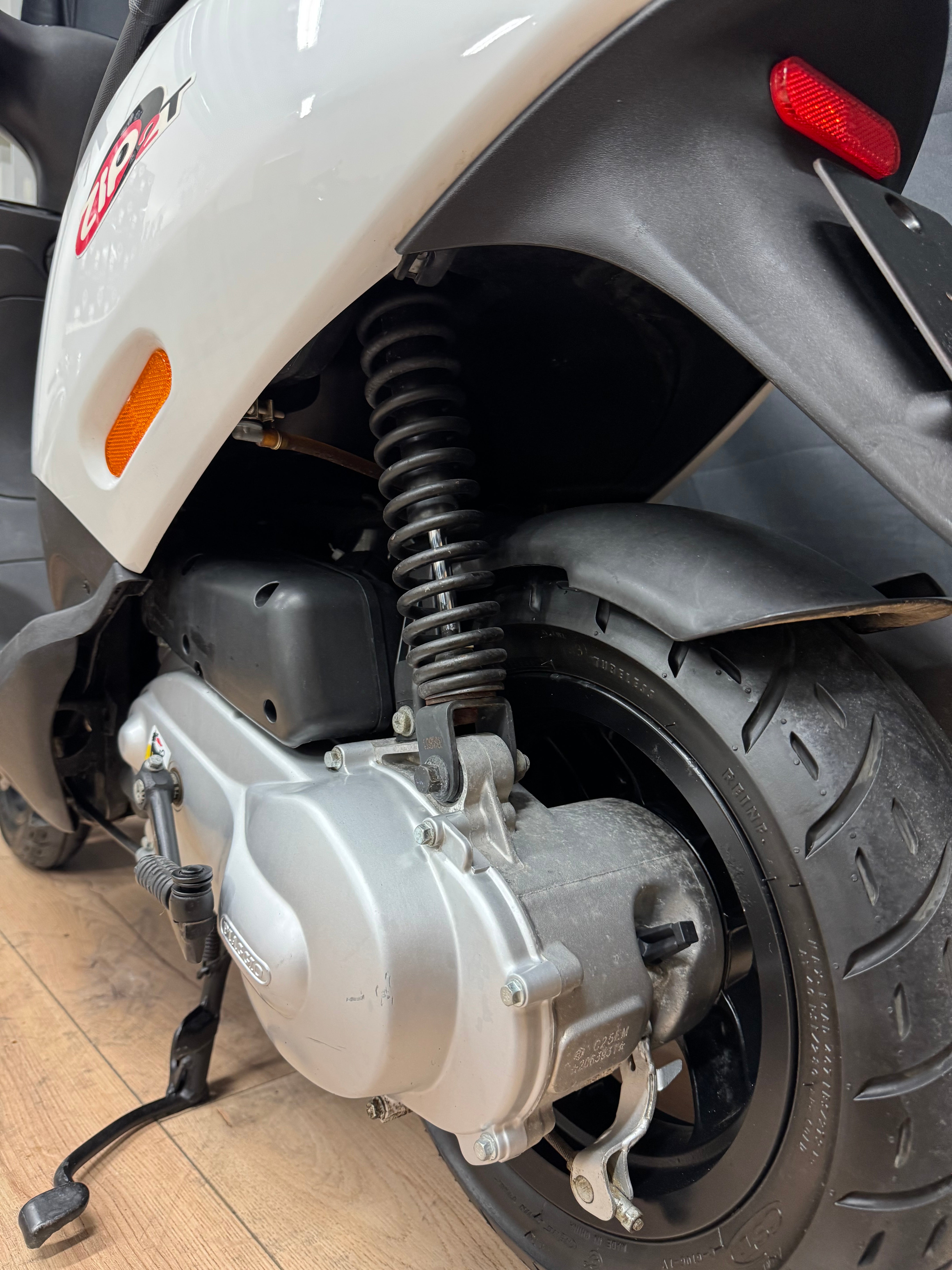Piaggio Zip 2T | UNIEK | Nieuwstaat | 2017 | Weinig km
