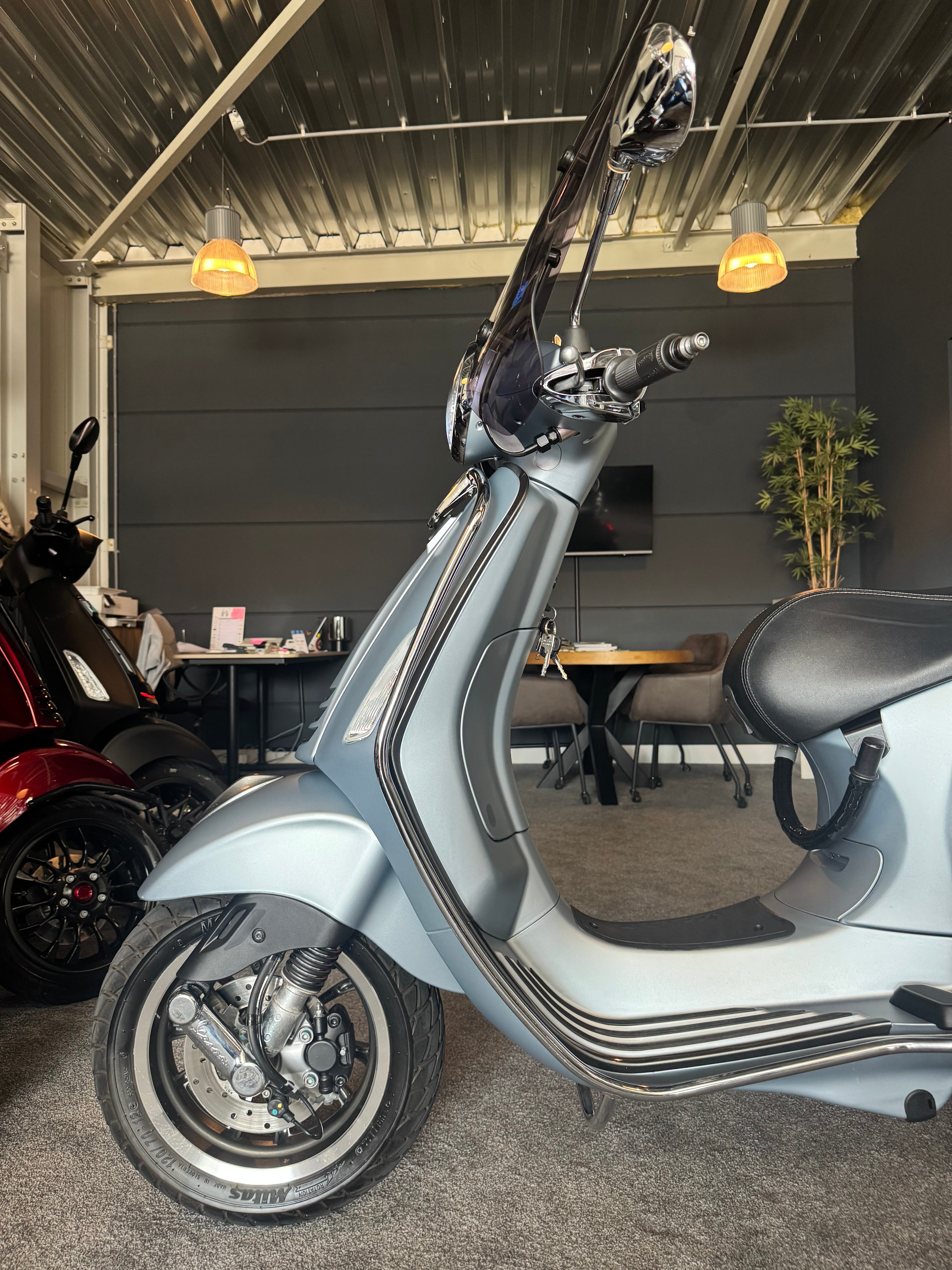 Vespa Primavera 50S | Brom | Garantie | Uniek