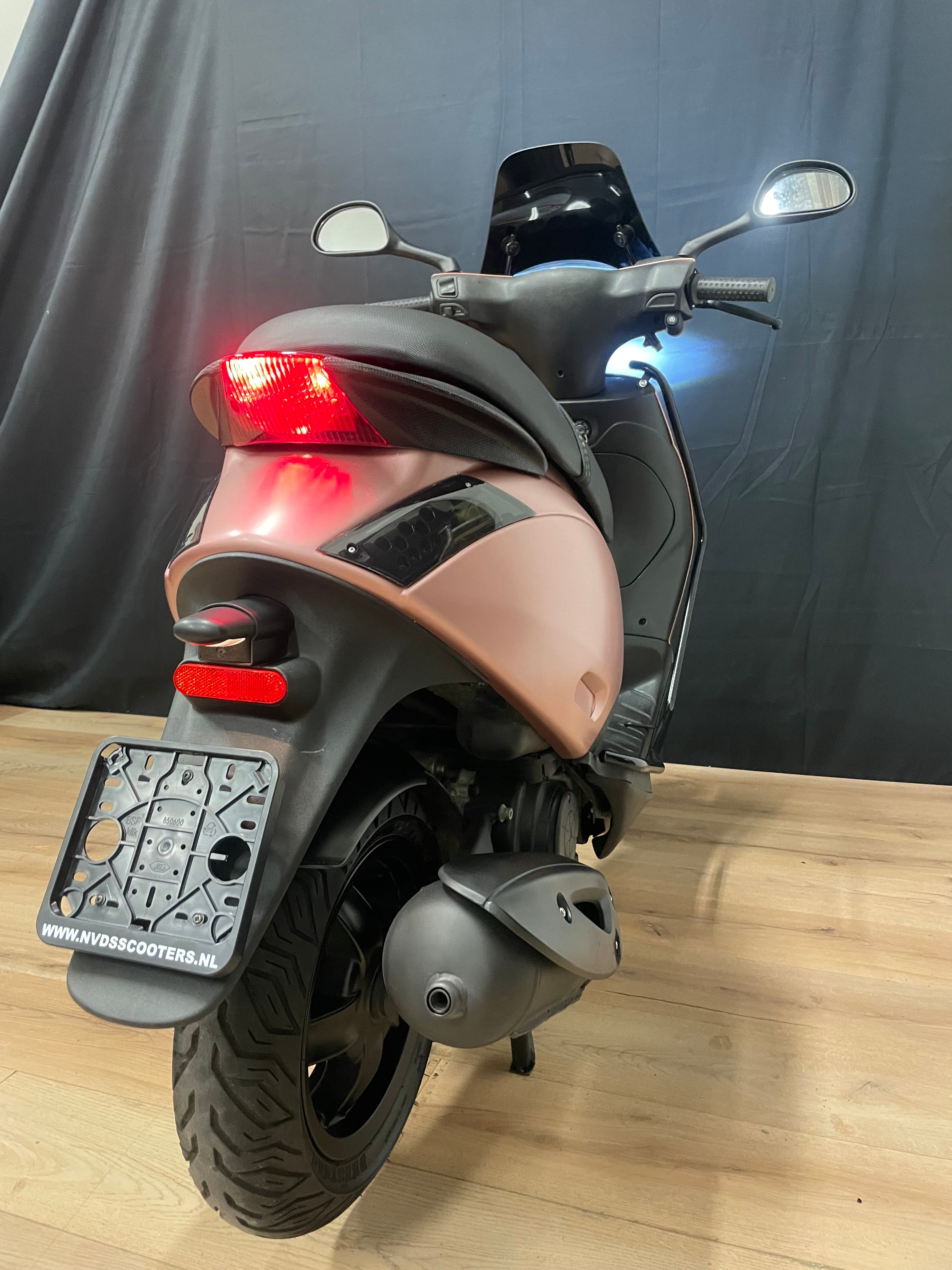Piaggio Zip IGET - Garantie - Brom / Snor - Full option