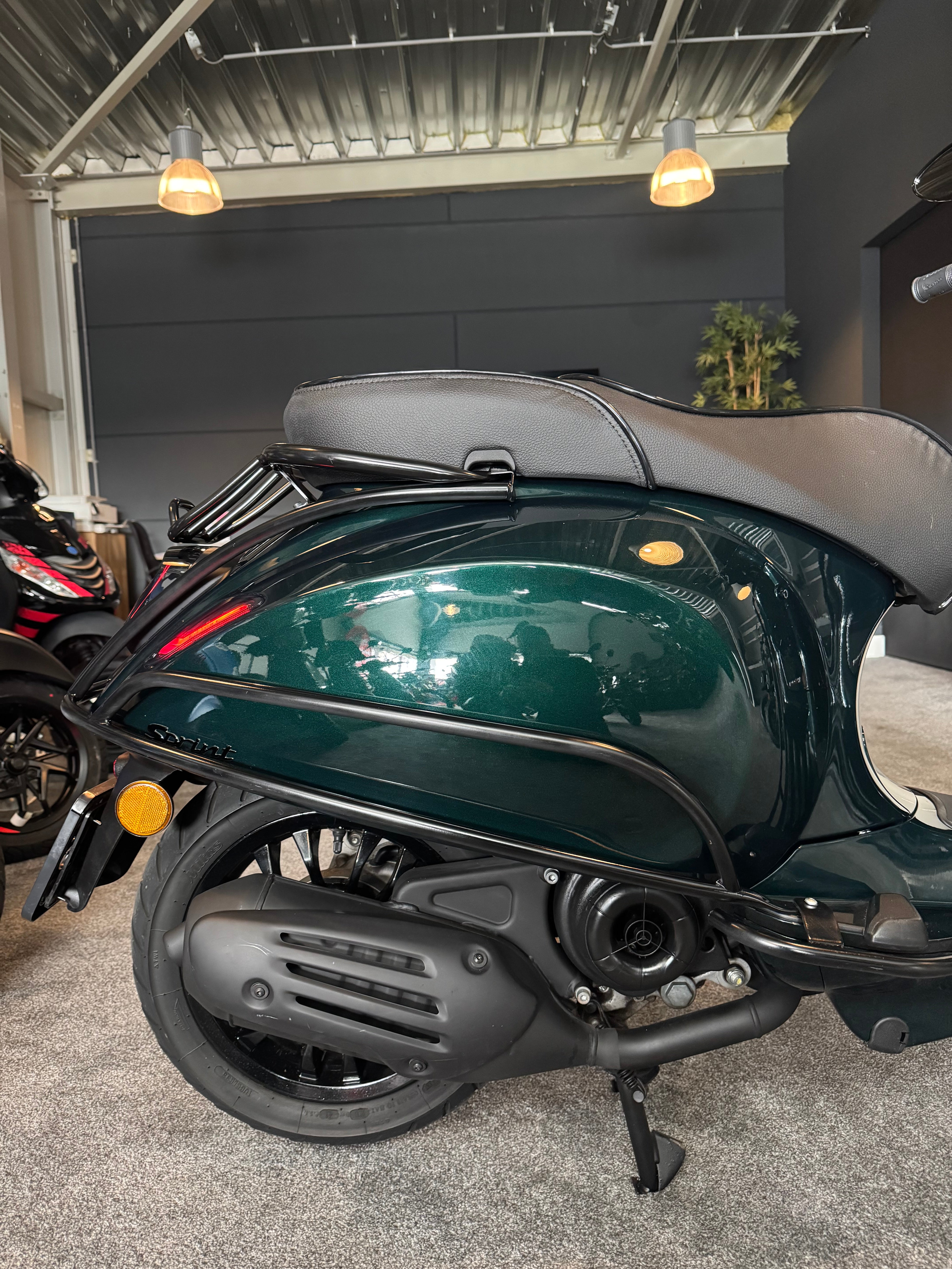 Vespa Sprint 50S | Full option | Custom | Garantie
