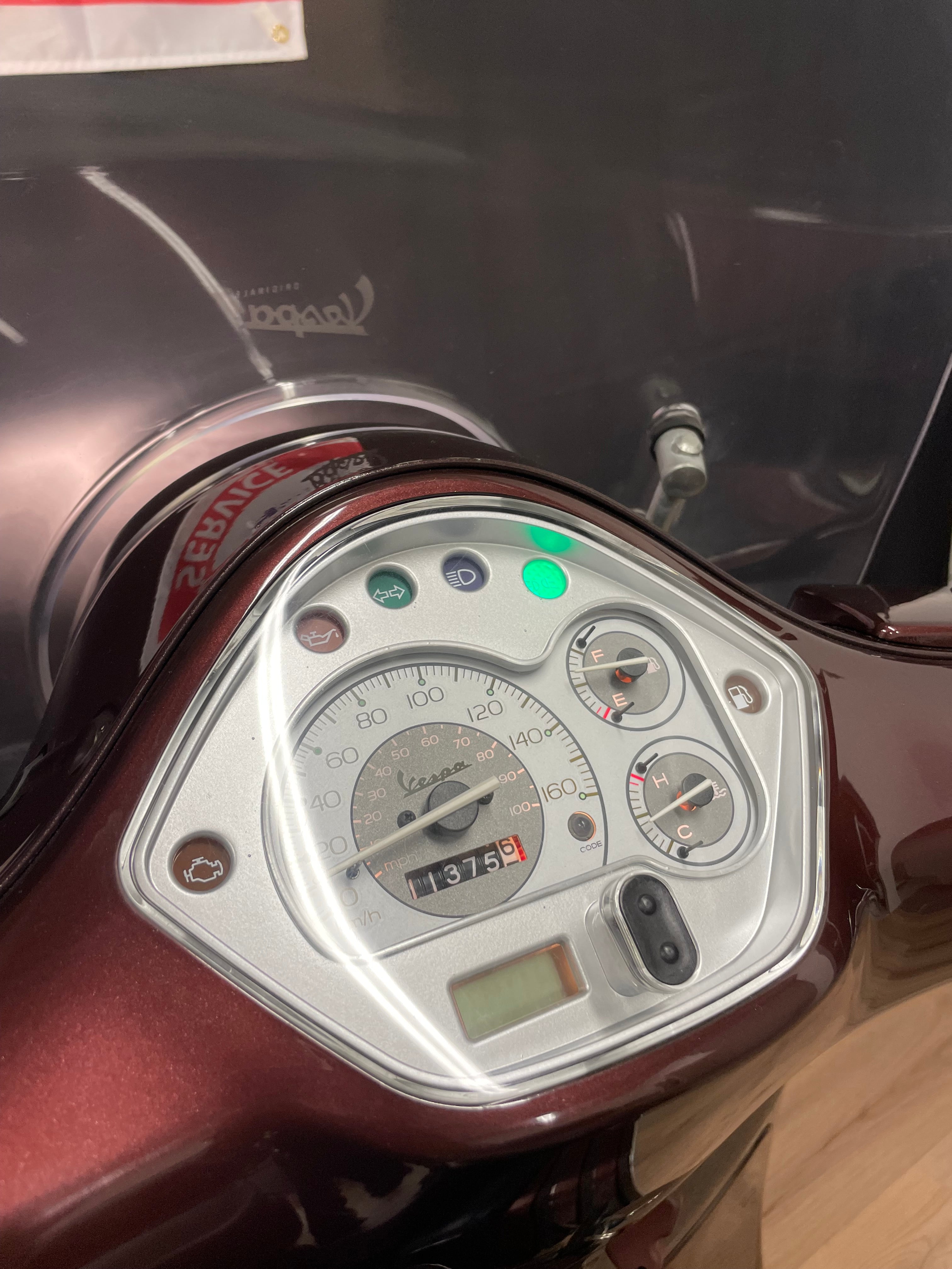 Vespa GTS 250 ie | Garantie | Zeer nette staat | Opties