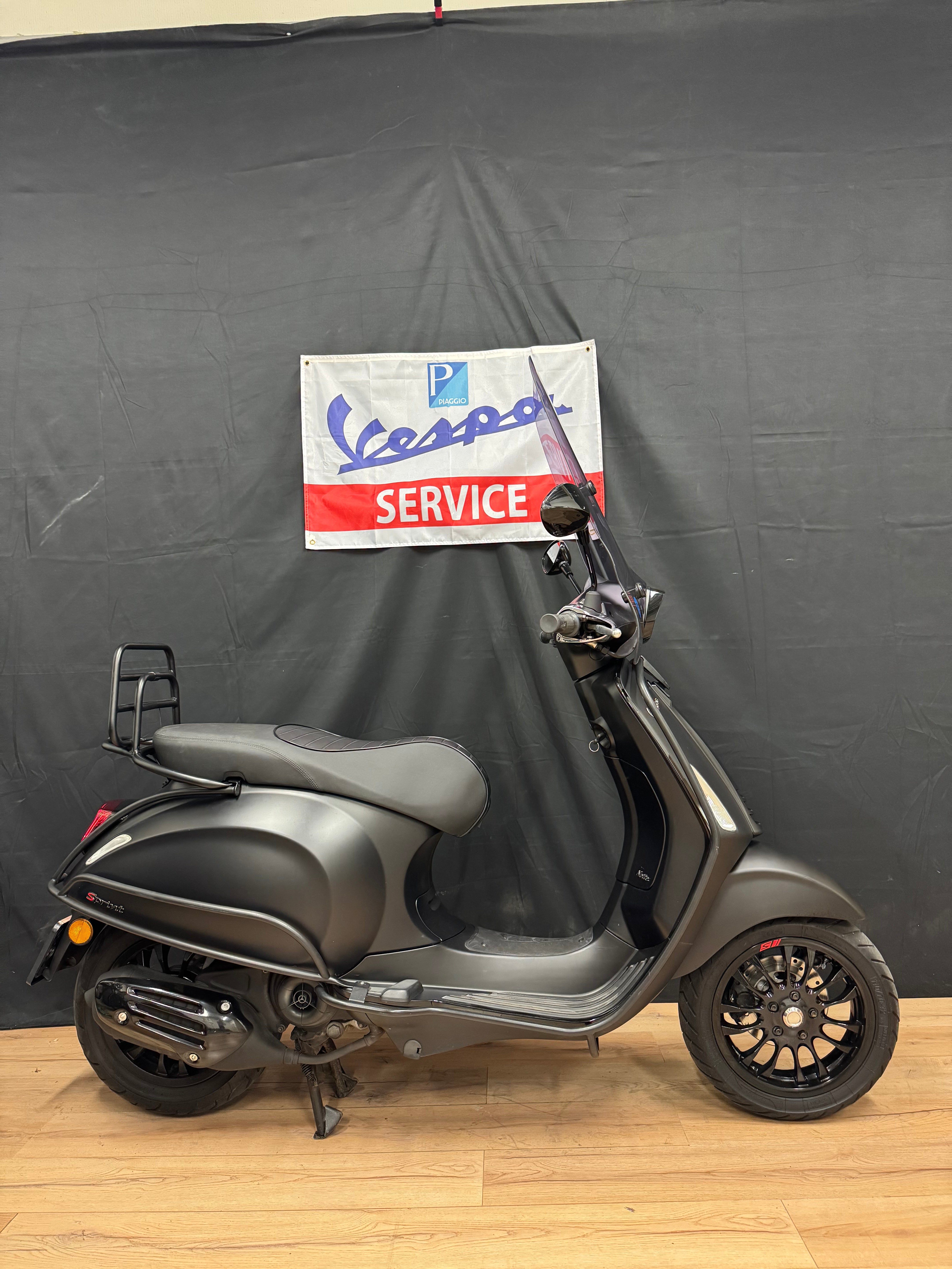 Vespa Sprint 50s | Notte | 2019 | Dealer onderhouden