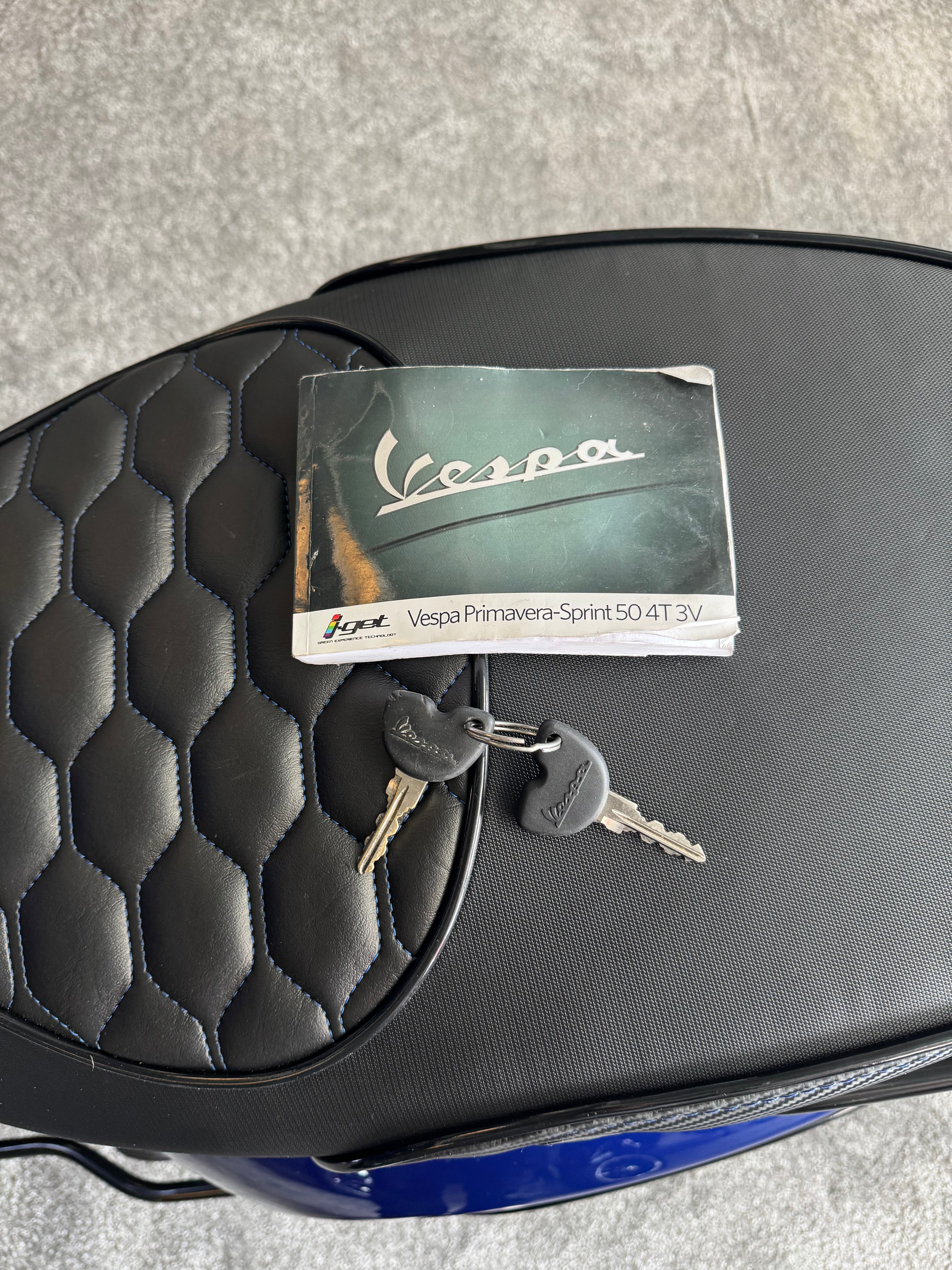Vespa sprint 50S | Custom | Full option | Nieuwstaat |3000km