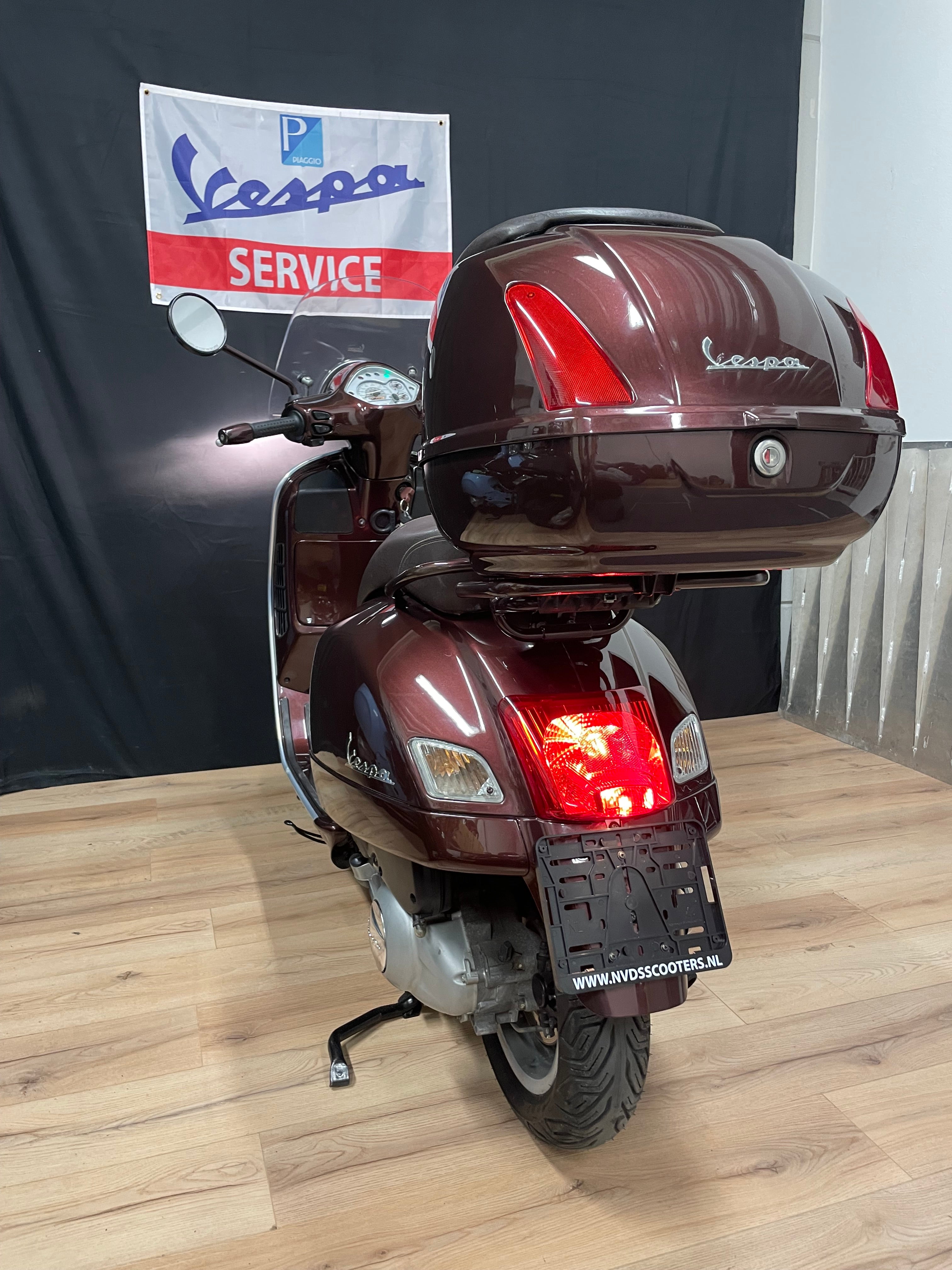 Vespa GTS 250 ie | Garantie | Zeer nette staat | Opties