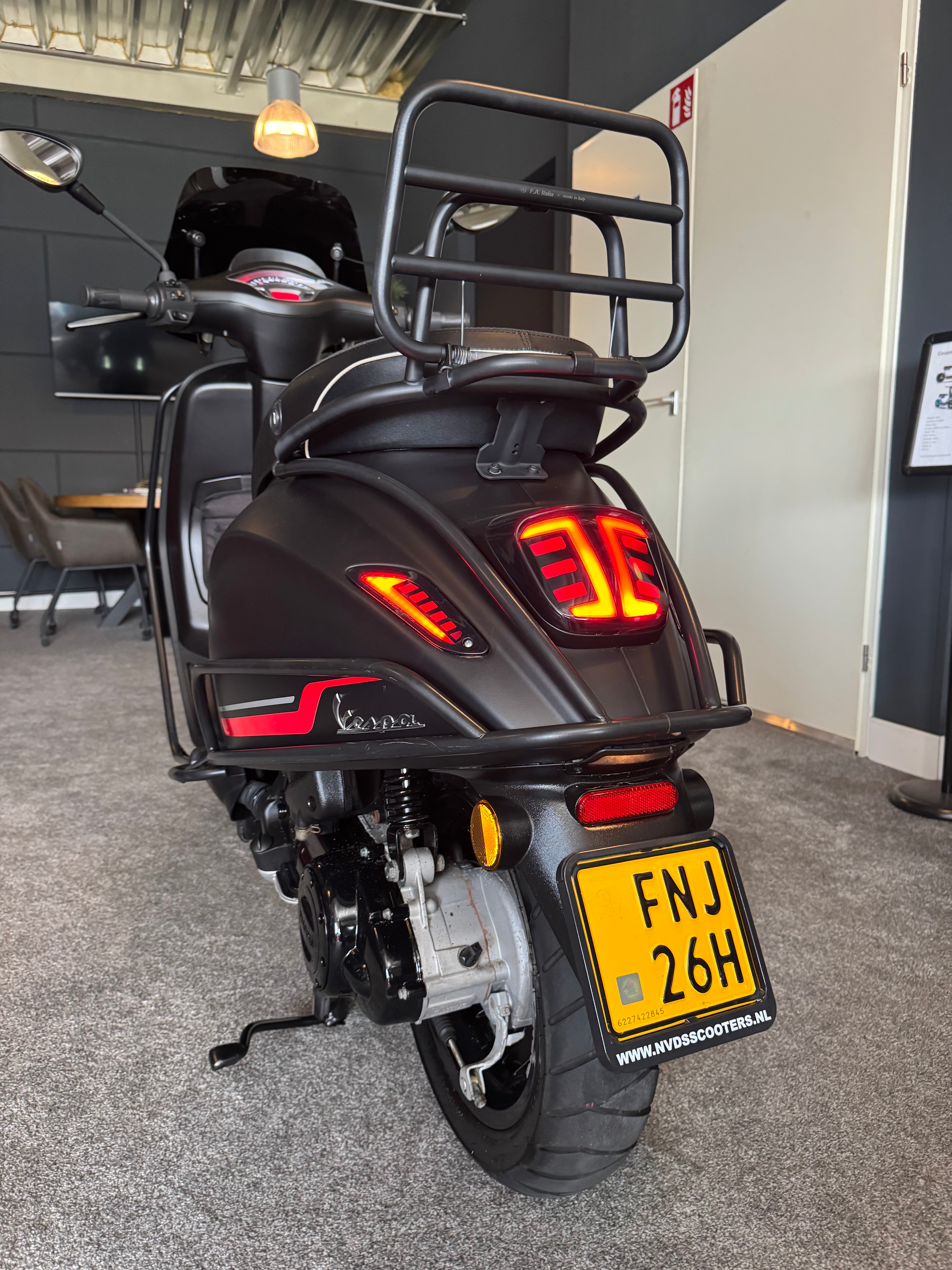 Vespa Sprint 50s | 2023 | Full option | 1e eig| Brom | Garantie